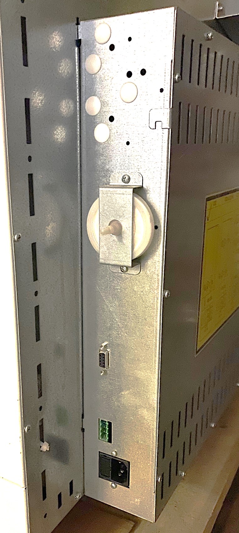 Used Heraeus HERAcell 150 CO2 Incubator (5.3 Cu-Ft)