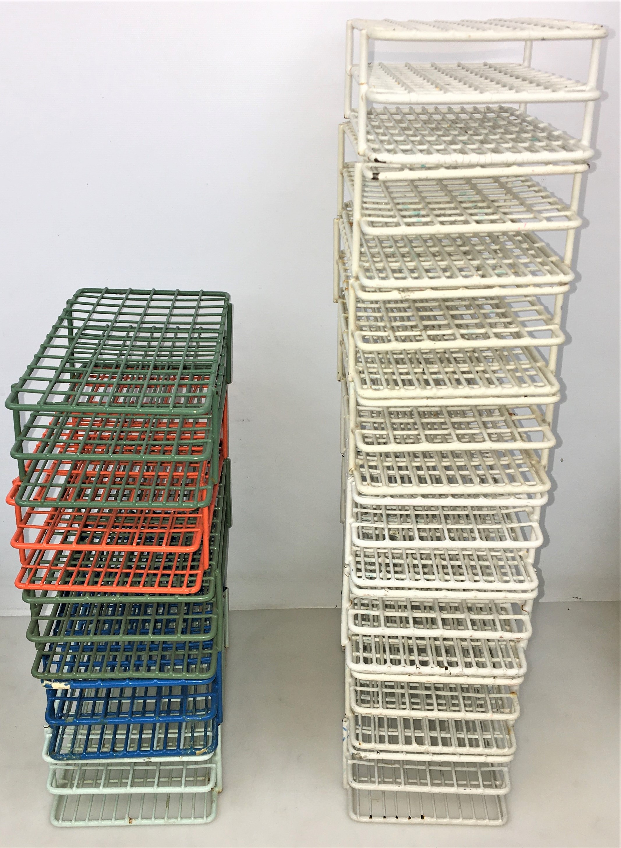 Used Epoxy Coated Wire Centrifuge Tube or Culture Tube Rack