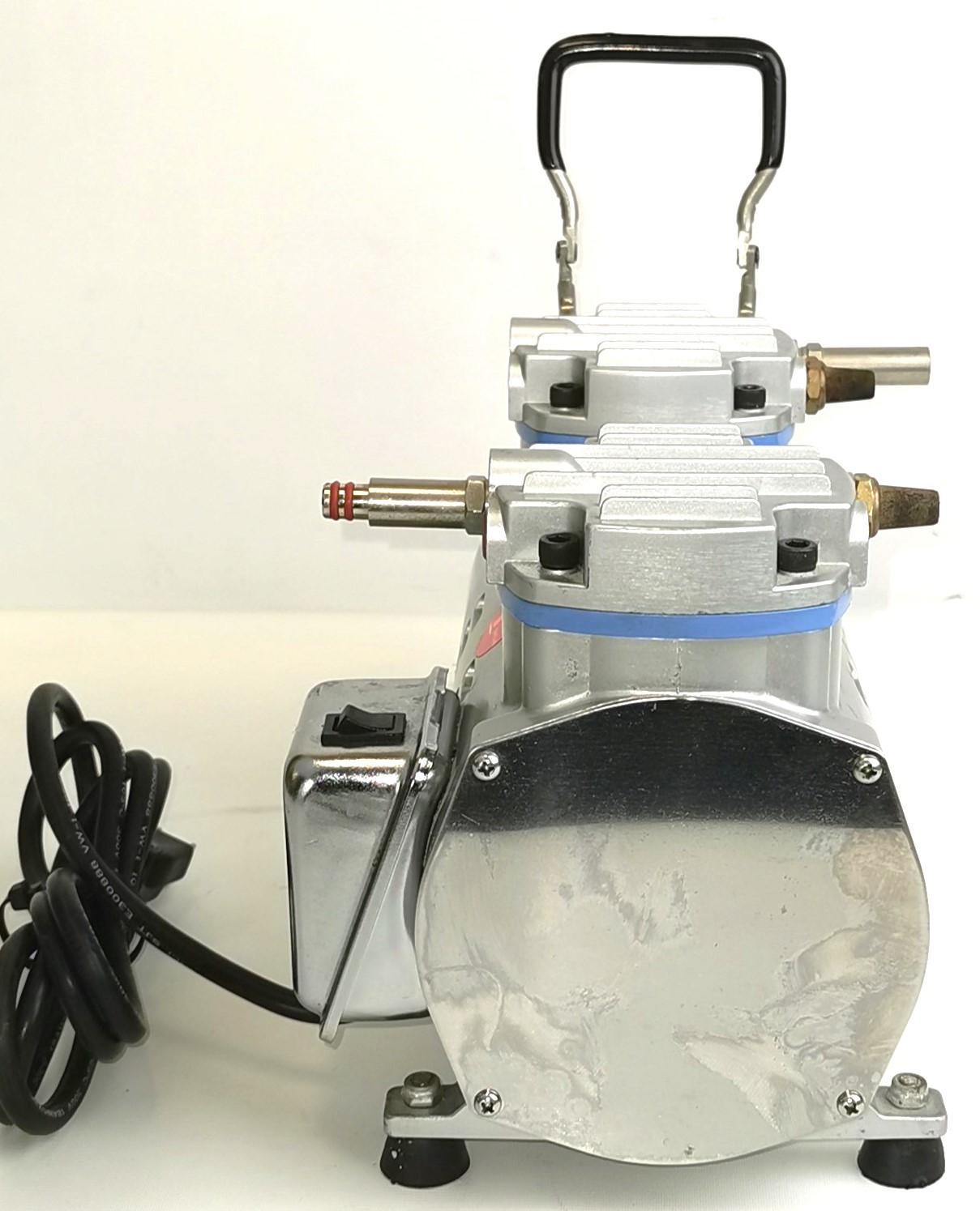 Used Rocker 600 Oil-Free Vacuum Pump (25.6"Hg)