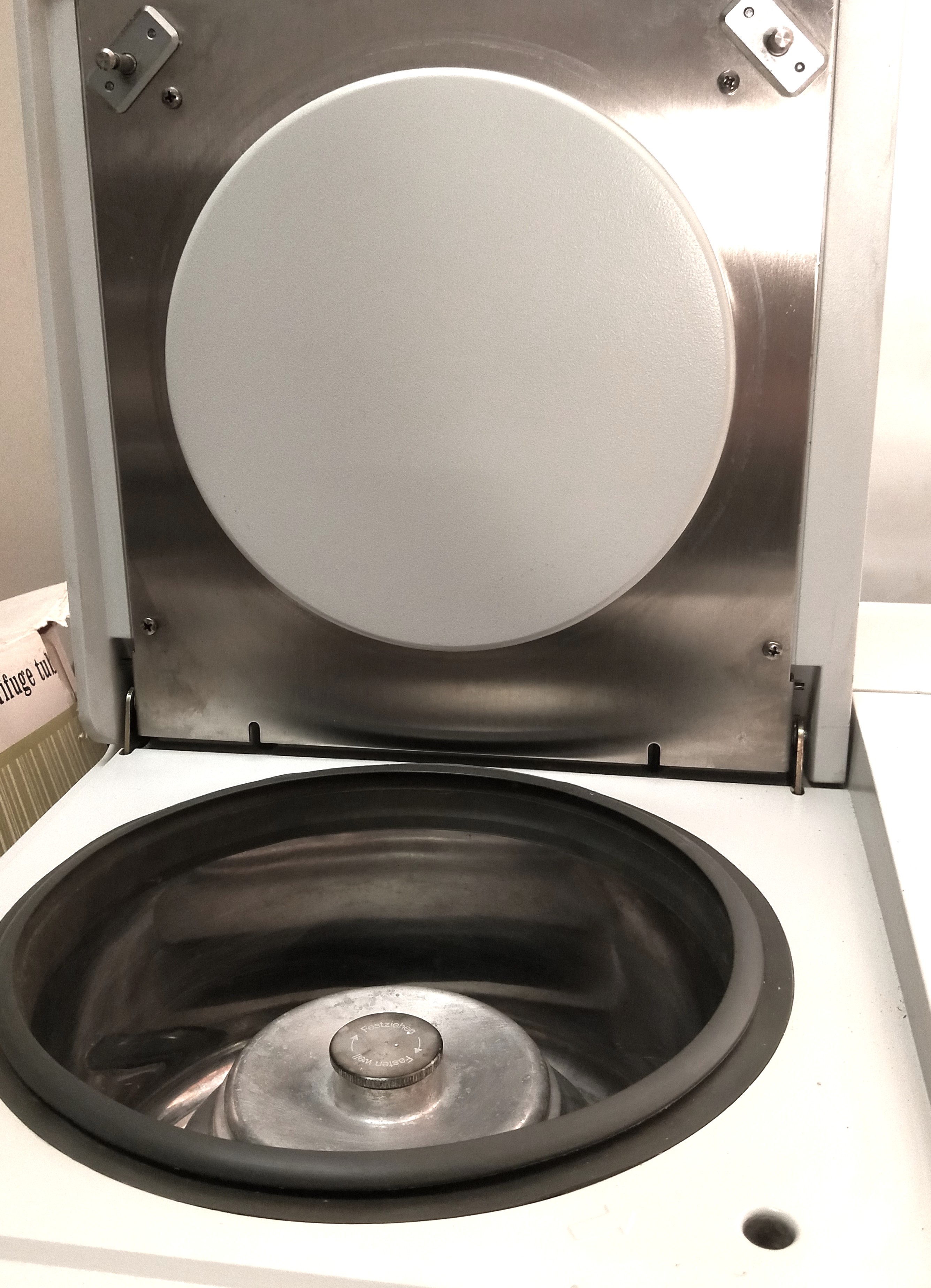 Used Eppendorf 5402 Refrigerated Microcentrifuge with FA-45-18-11 Rotor (18 x 1.5/2mL)