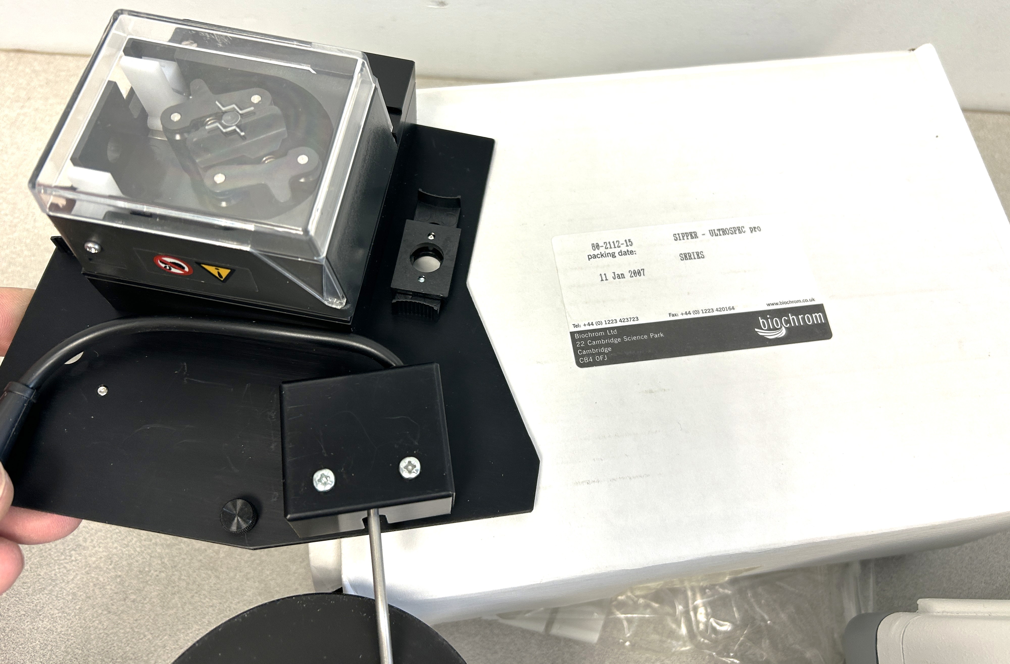 Used Biochrom Ultrospec 4300 Pro UV-Visible Spectrophotometer (190 to 1100nm)
