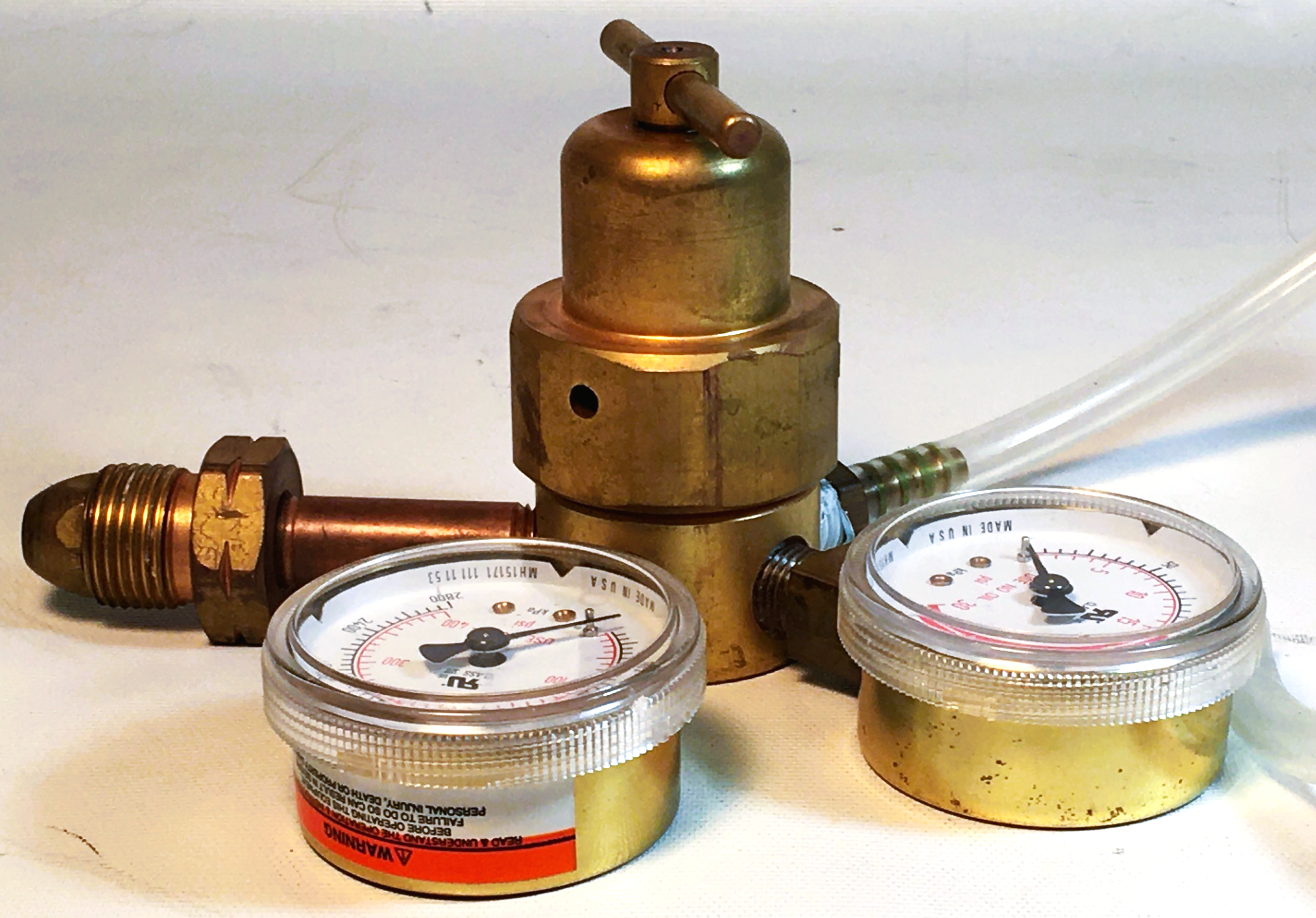 Used Smith H1945E-510 Acetylene Regulator (CGA 510)