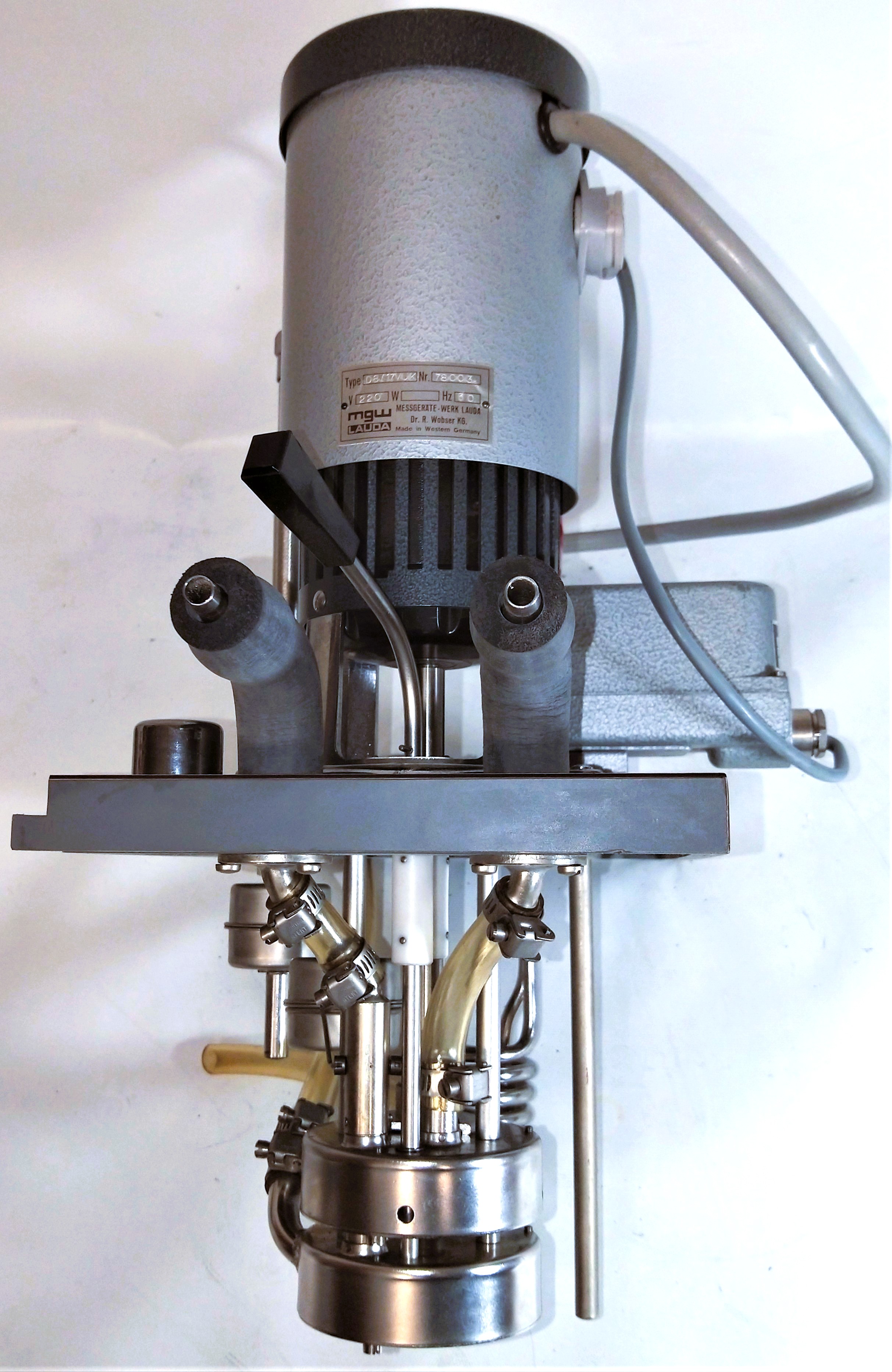 New Open Box Lauda D8/17VUK Bath Circulator with Jumo STM Thermostat