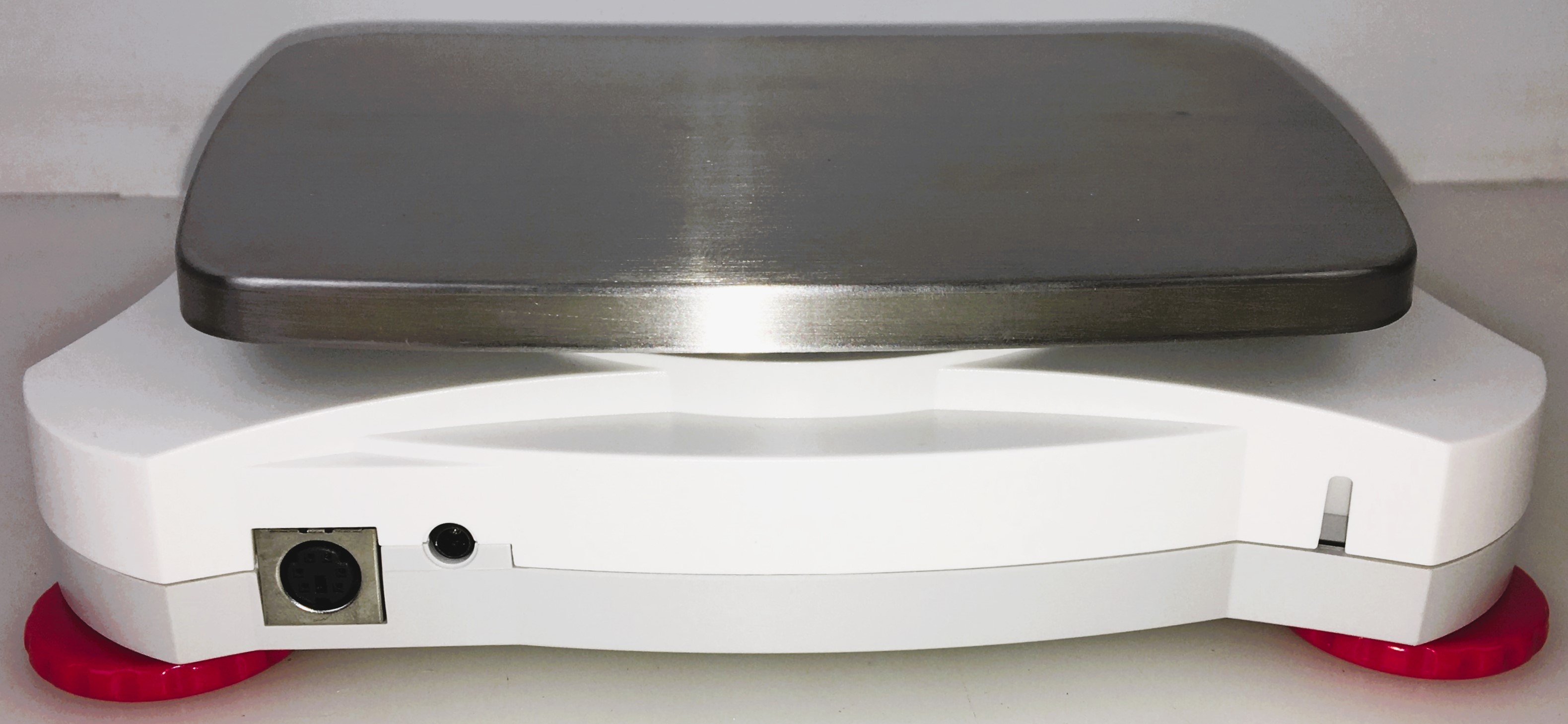 New Open Box Ohaus Scout SPX 2201 Portable Balance (2200g x 0.1g)