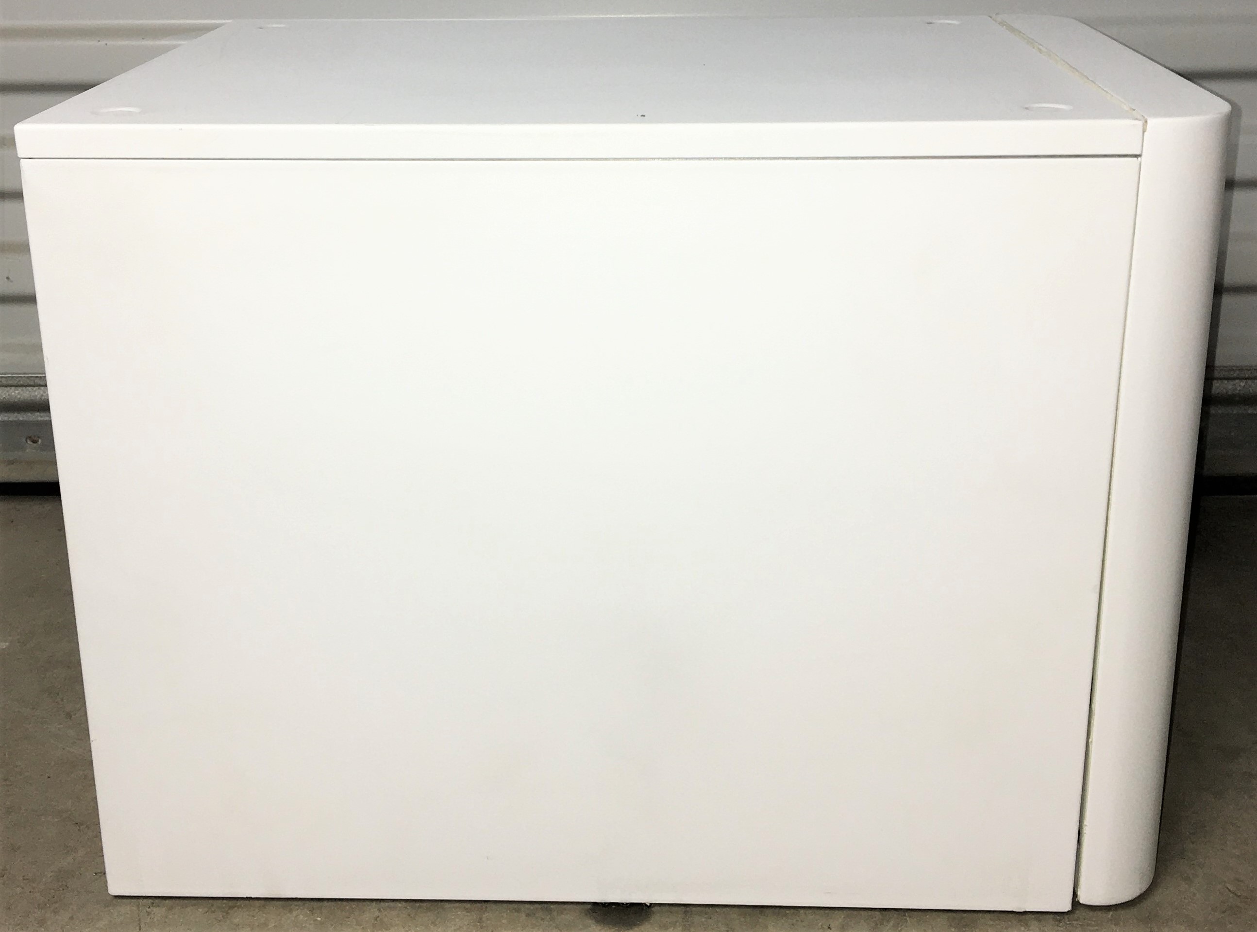 Used Peak Trace 600 Nitrogen Generator with Precision Air Compressor