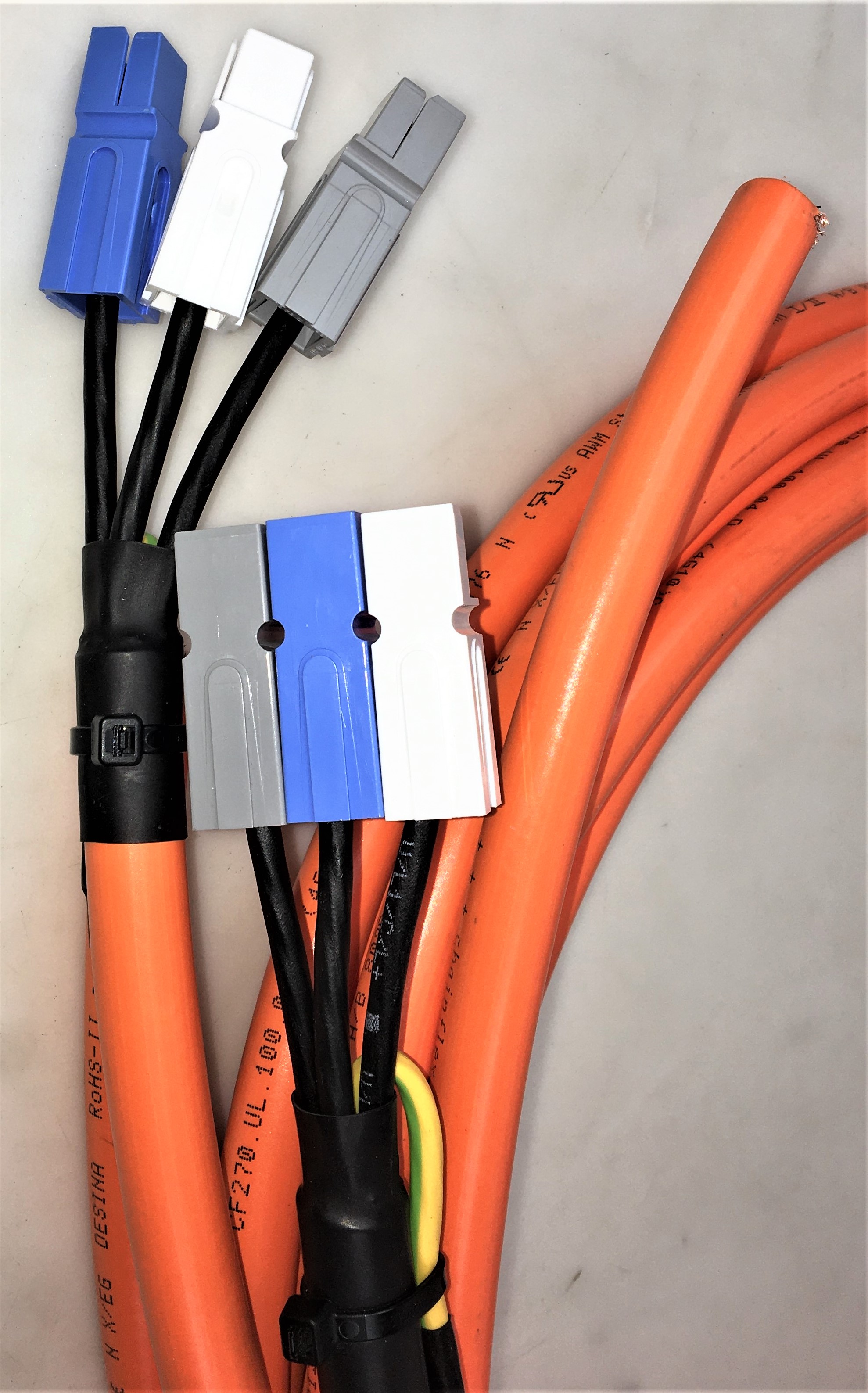 New Open Box Igus Chainflex CF270UL-D PUR 10 AWG 4C Control Cable (Set of 5)