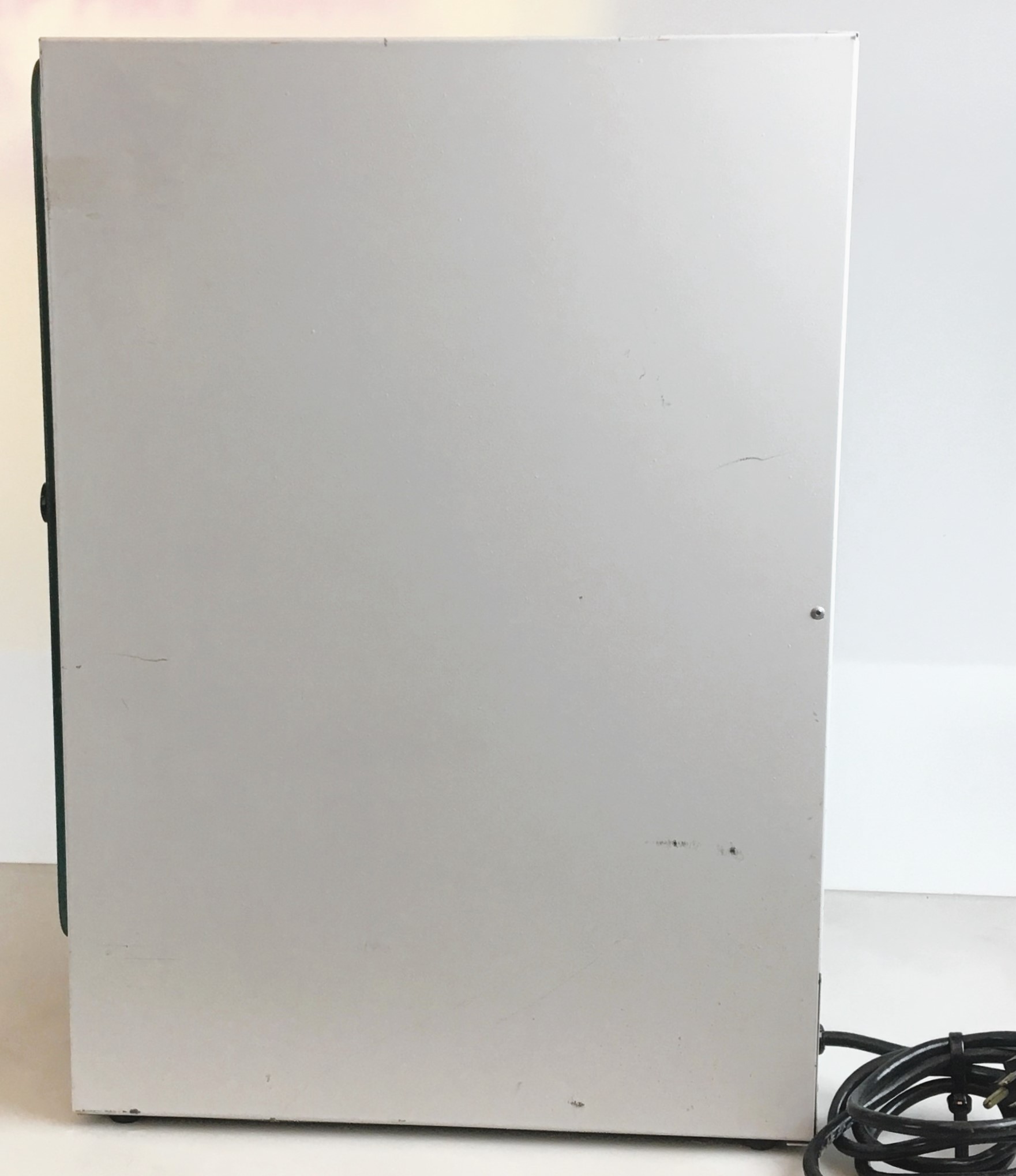 Used Fisher Isotemp 516D Gravity-Convection Incubator (1.6 Cu-Ft)