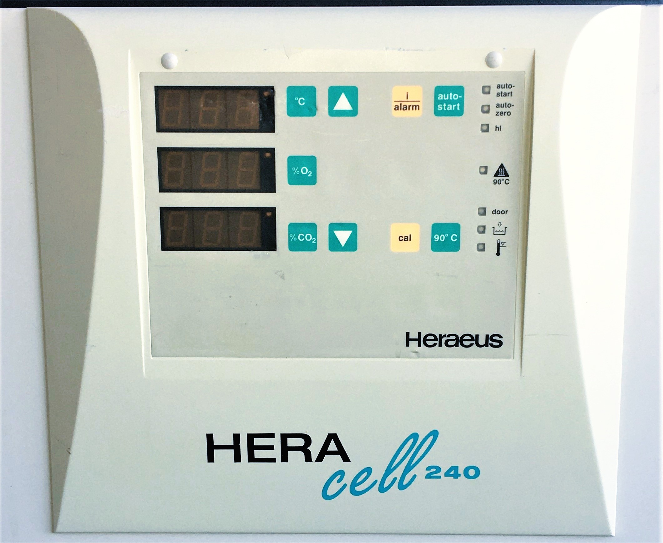 Used Heraeus HERAcell 240 CO2 Incubator (8.4 Cu-Ft)