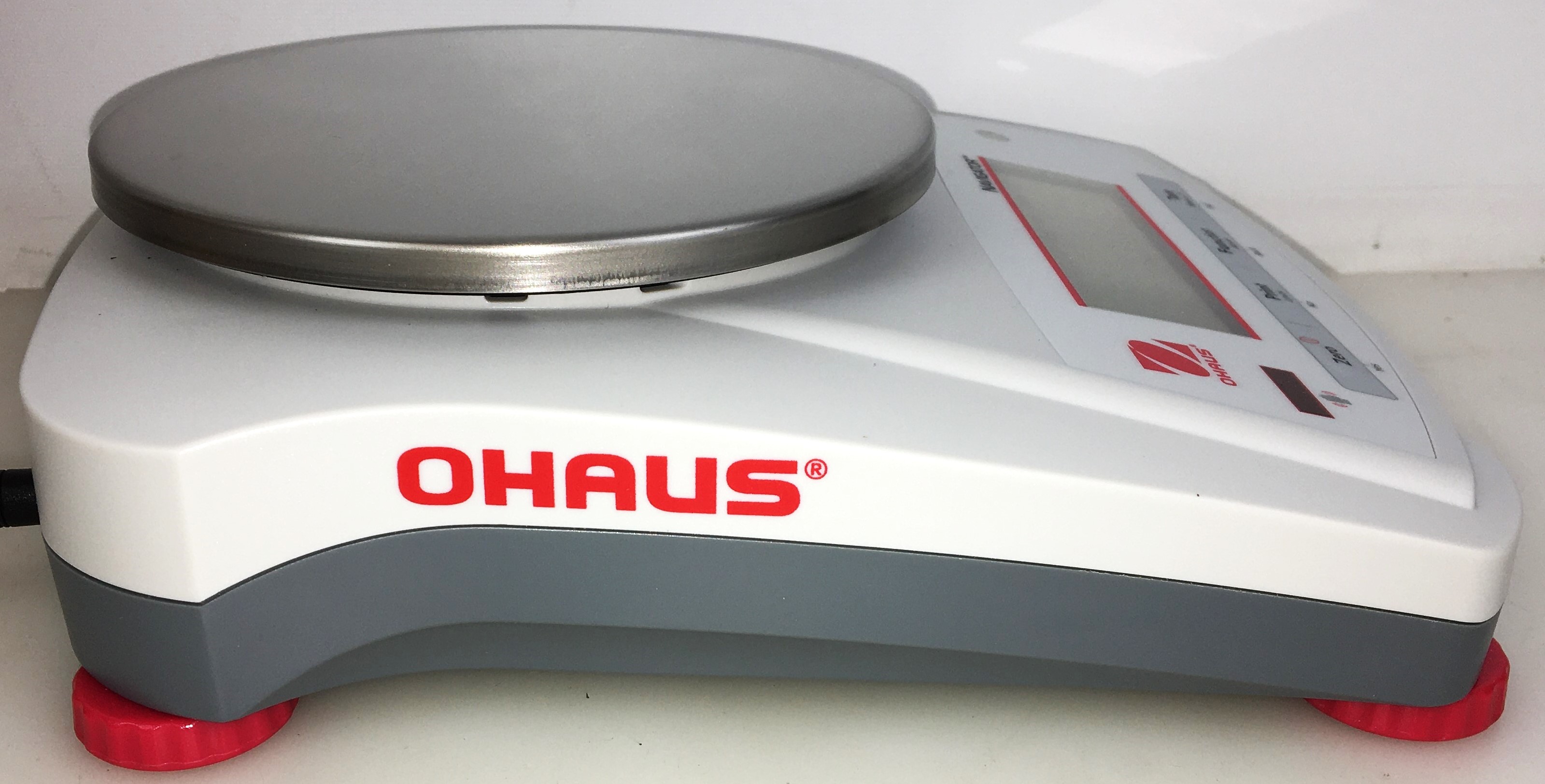 New Open Box Ohaus Navigator NV222 Portable Balance (220g x 0.01g)