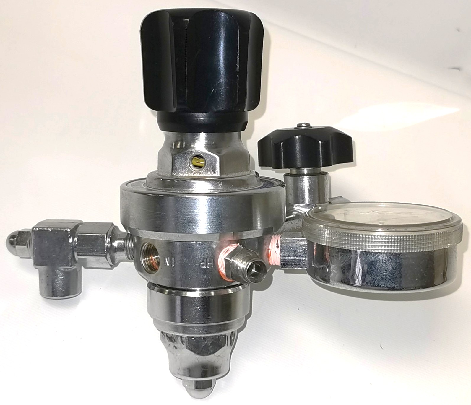 Used Air Liquide ALPHAGAZ 2501 High-Purity Gas Regulator