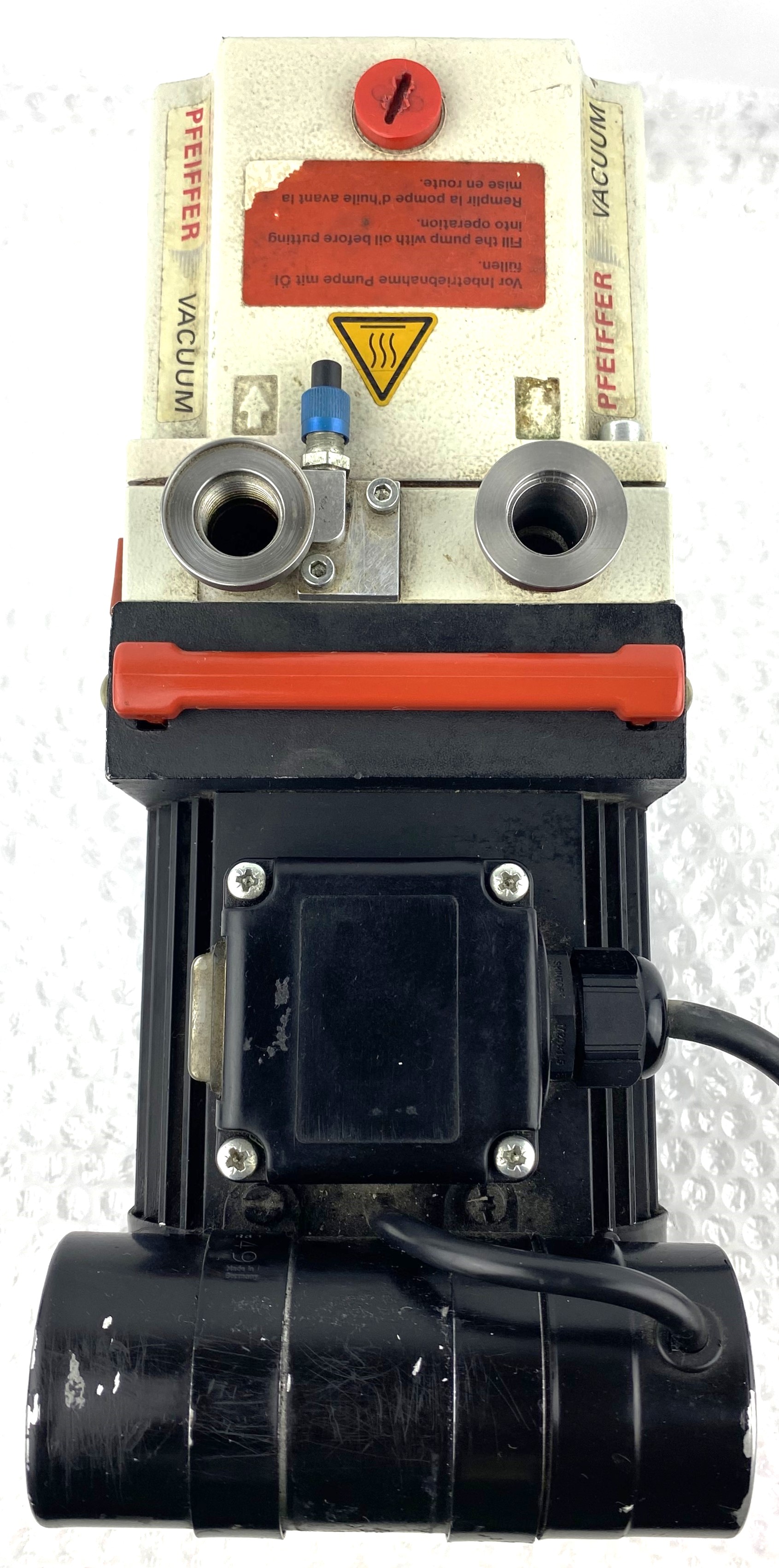 Used Pfeiffer DUO 2.5 (G3170-80025) Rotary Vacuum Pump (2.5cfm)