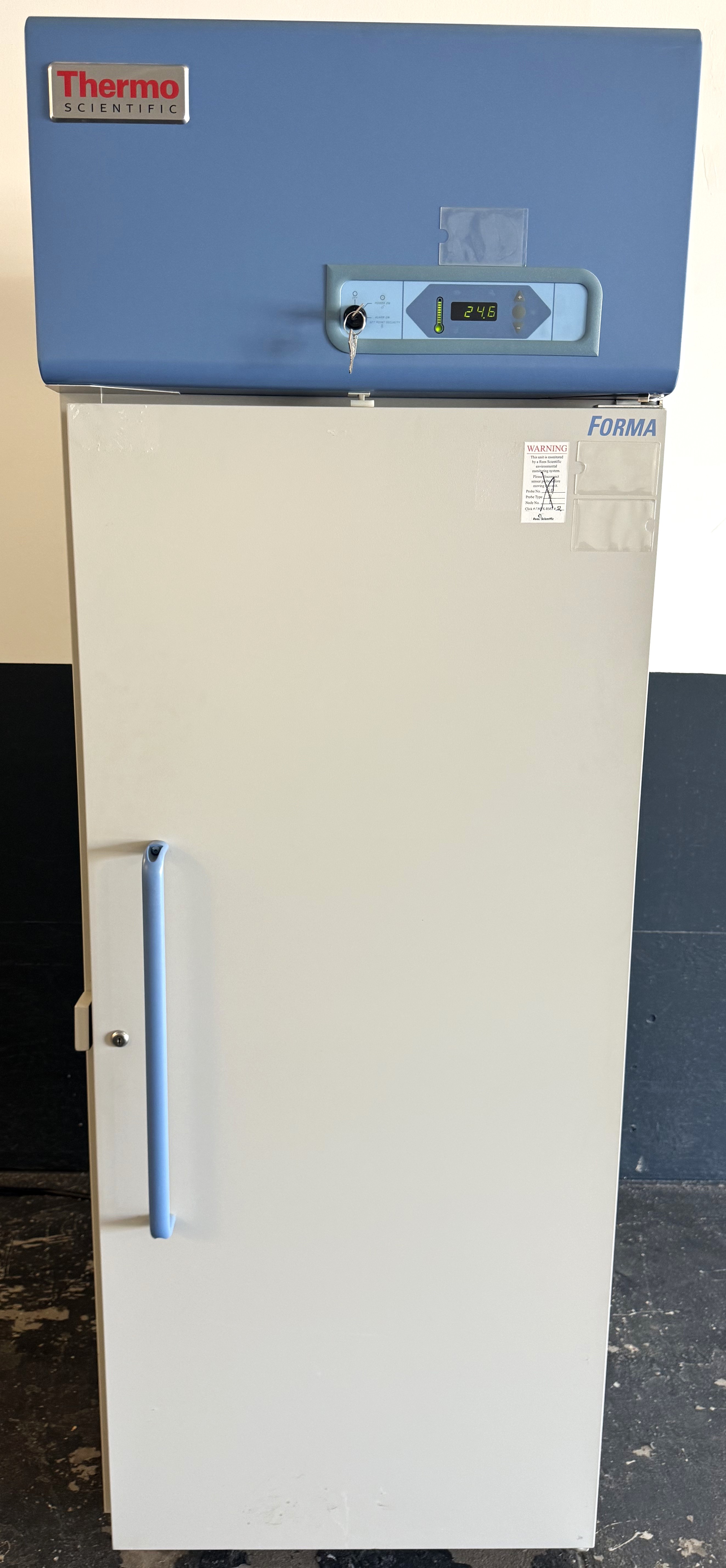 Used Thermo Forma FRGL2304A22 Laboratory Refrigerator (23.3 Cu-Ft)