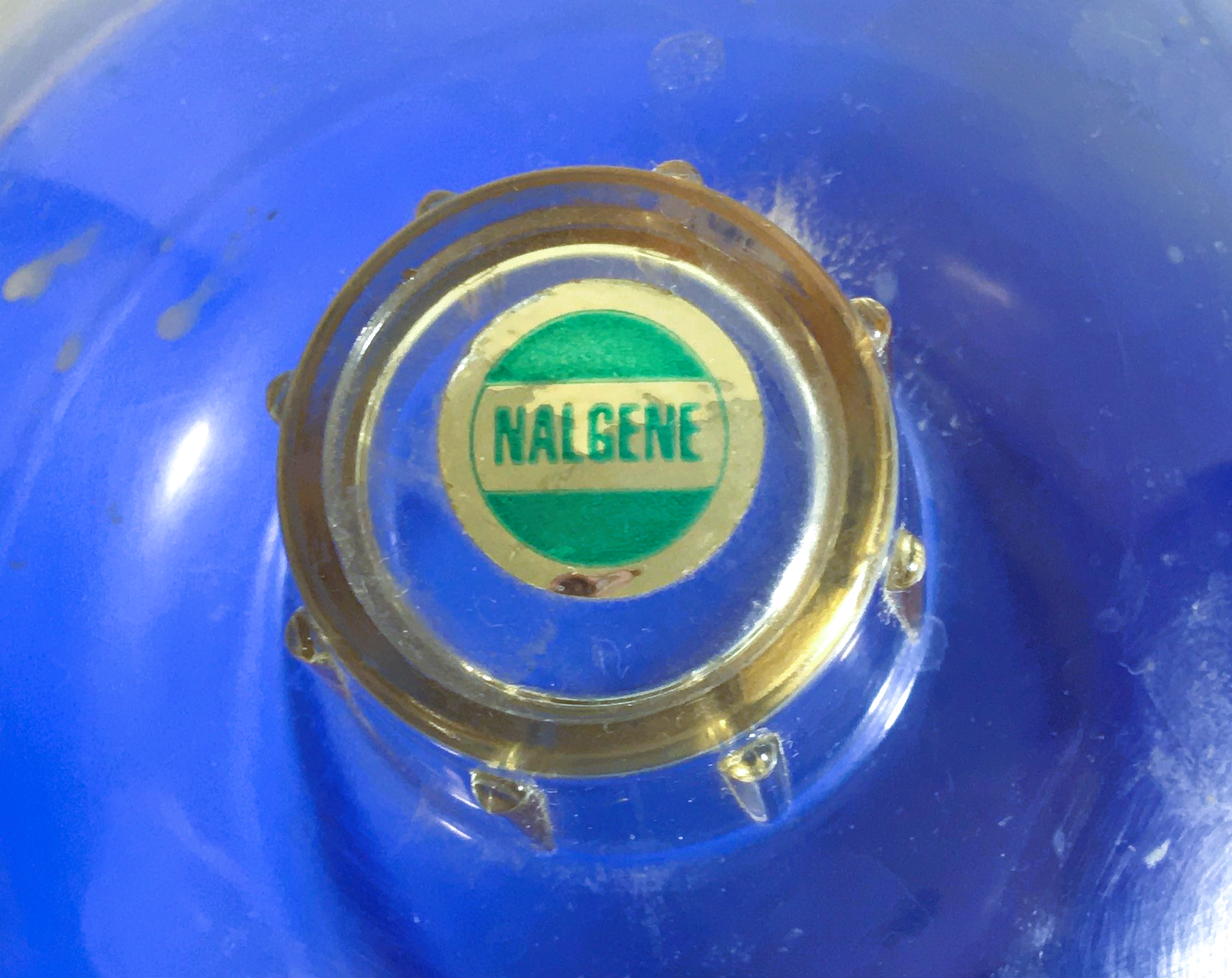 Used Nalgene 5315-0150 Autoclavable Polypropylene Desiccator (150mm ID)