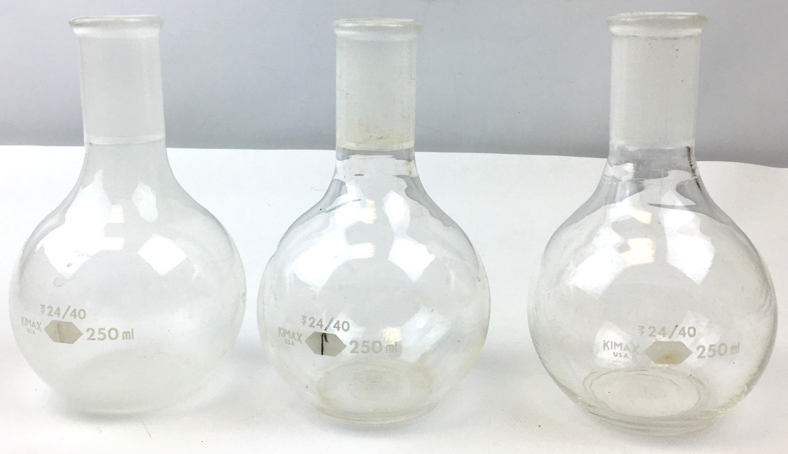 Used Corning PYREX (and Equivalent) 250mL Flat-Bottom Boiling Flask