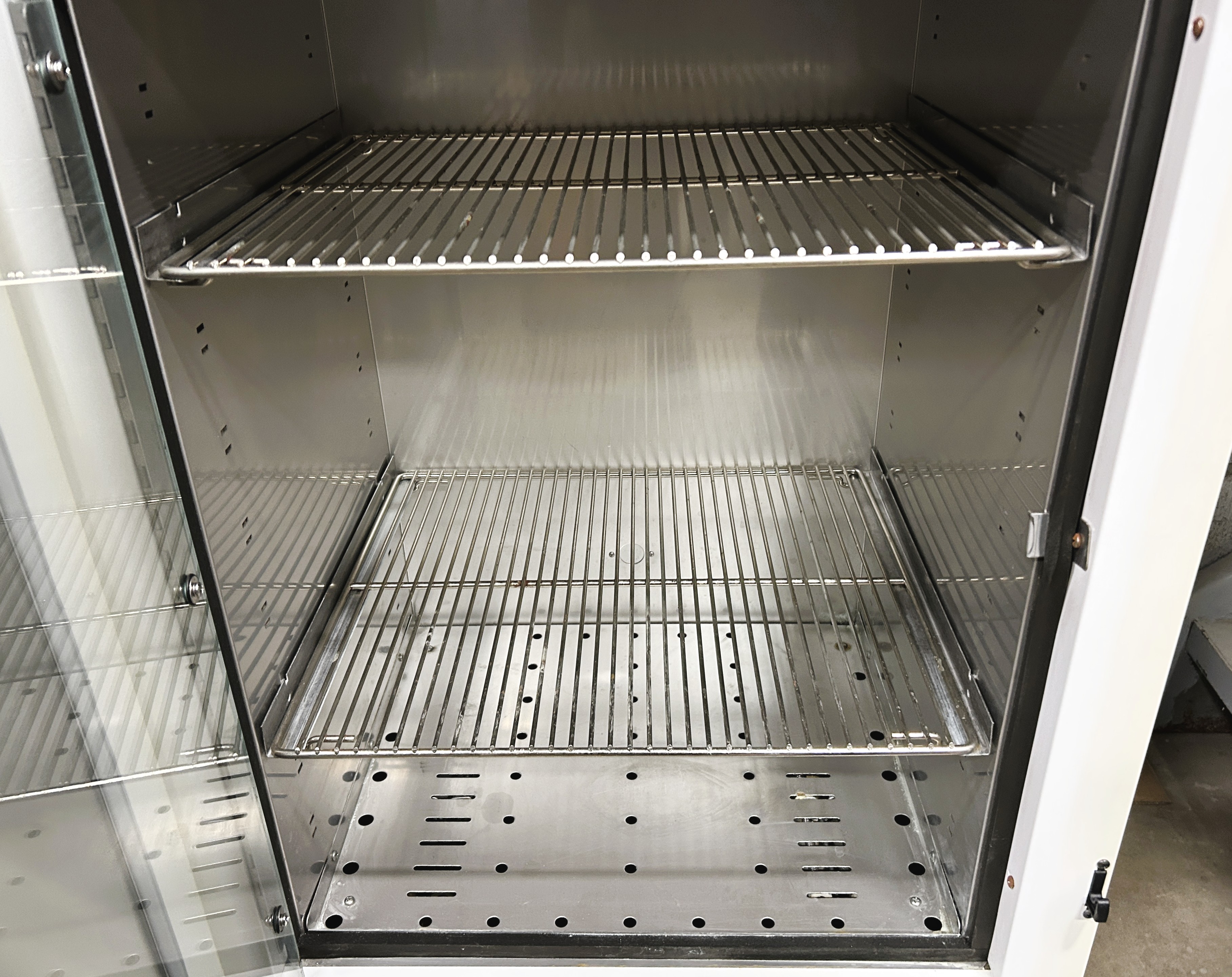 Used Precision Economy 5EM Gravity-Convection Incubator (4.5 Cu-Ft)