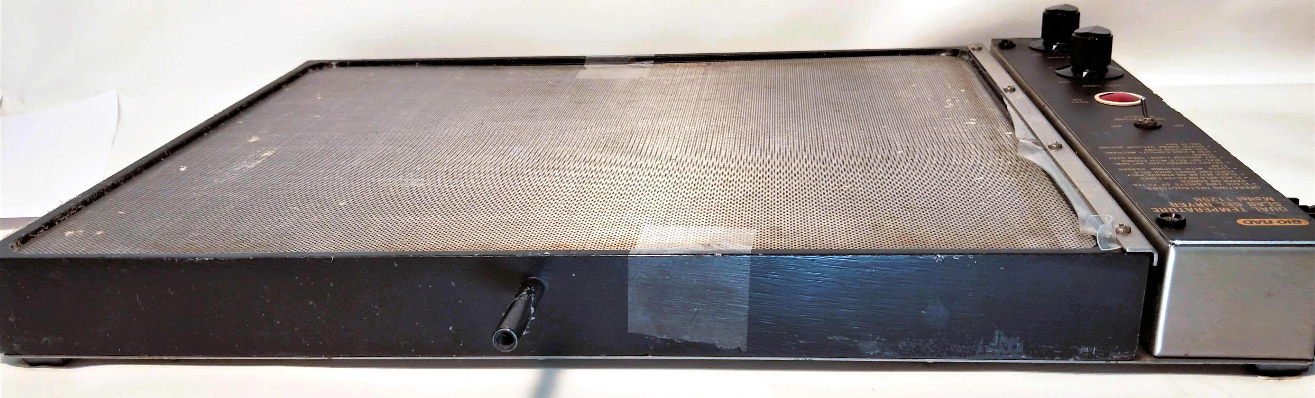 Used BioRad 1125B Gel Slab Dryer