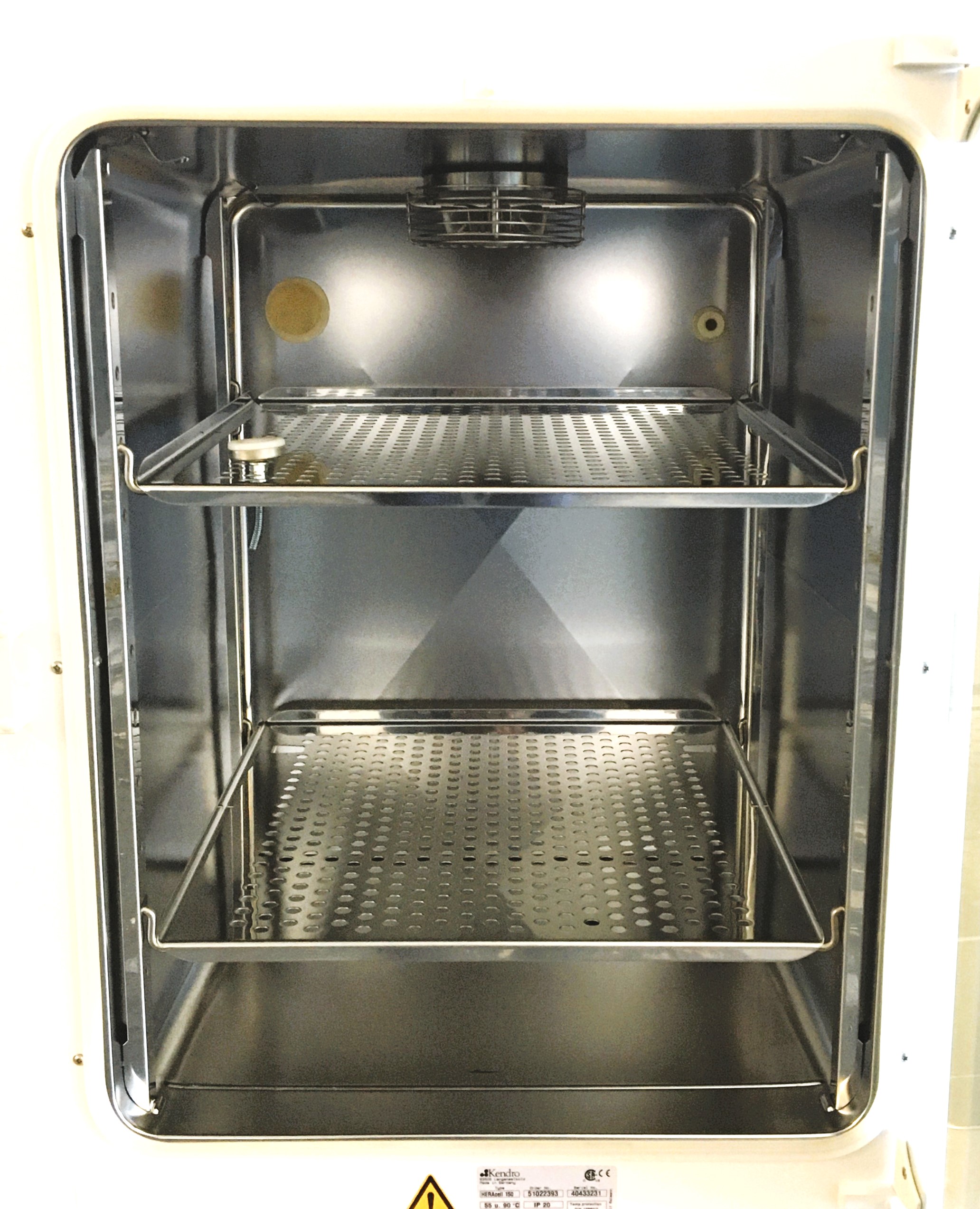 Used Heraeus HERAcell 150 CO2 Incubator (5.3 Cu-Ft)