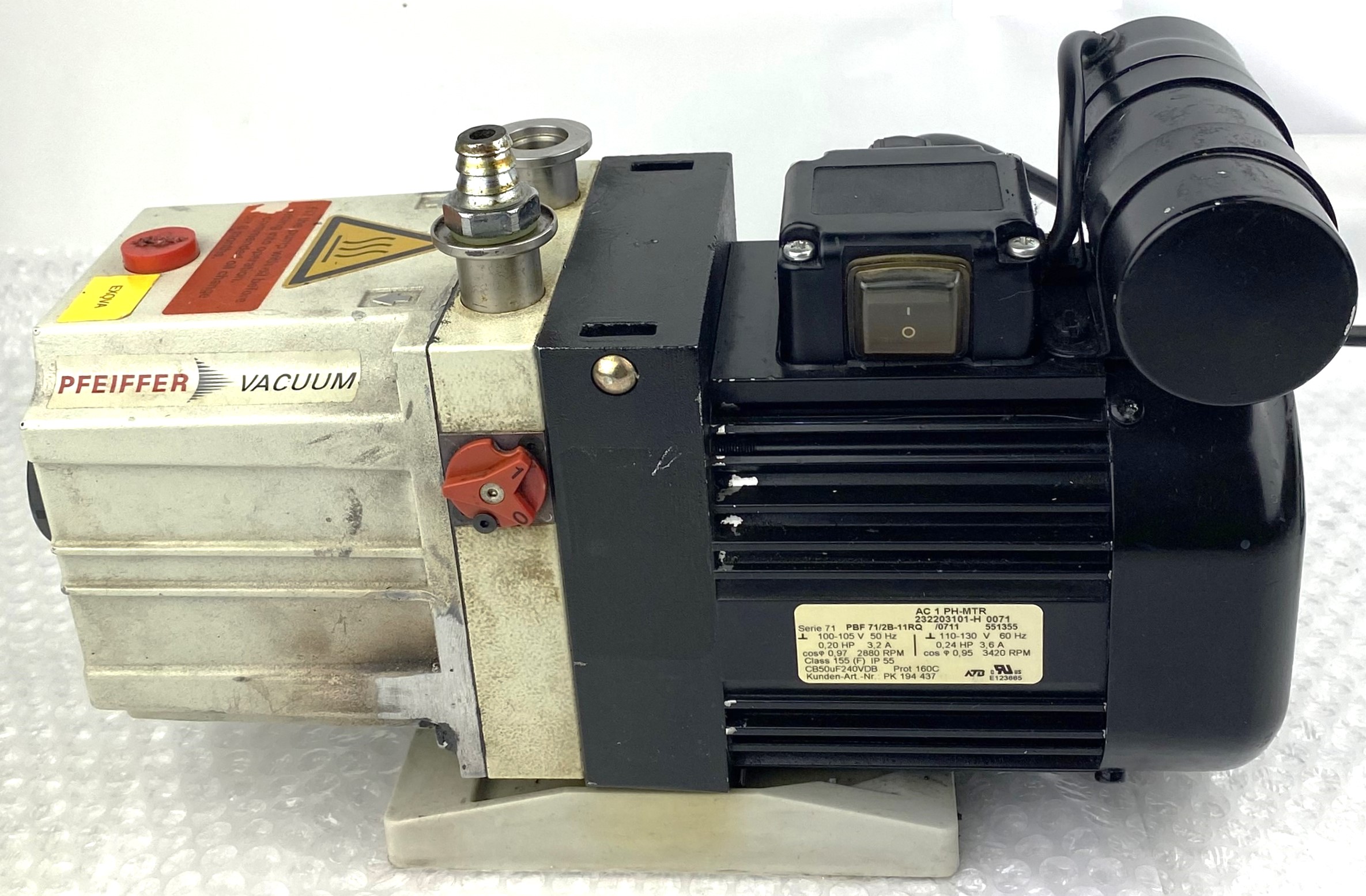 Used Pfeiffer DUO 2.5 (G3170-80025) Rotary Vacuum Pump (2.5cfm)