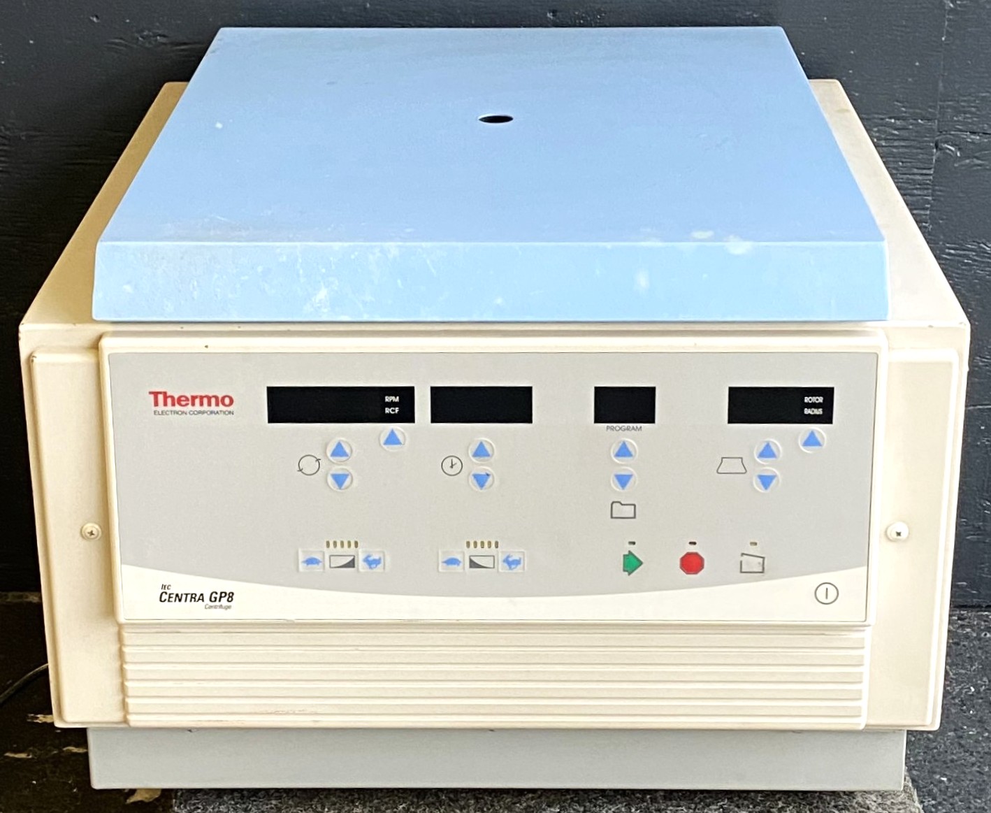 Used Thermo IEC Centra GP8 Centrifuge with 216 Swing-Out Rotor (4 x 750mL)