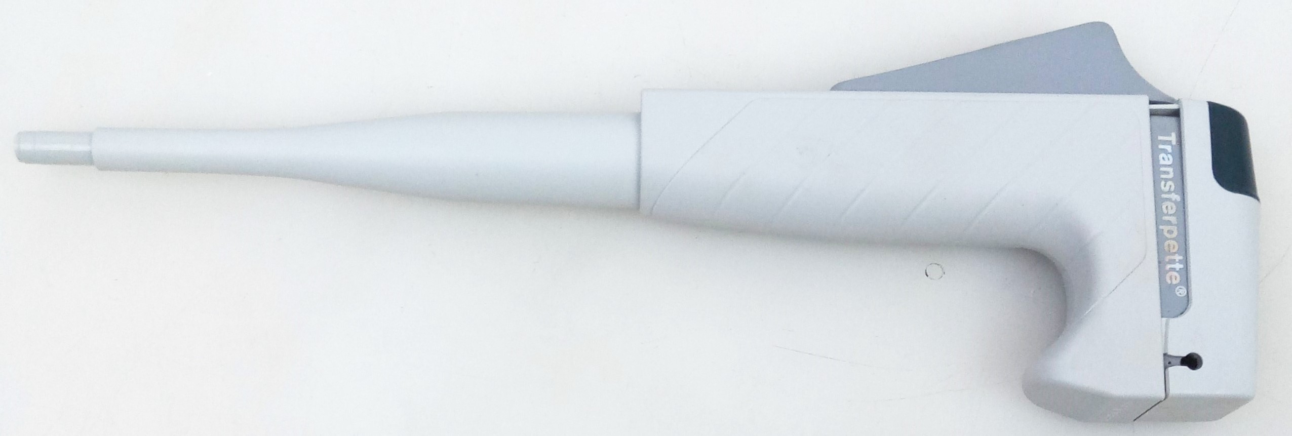 New Open Box BrandTech Transferpette 2704154 Fixed Volume 0.5mL Pipettor