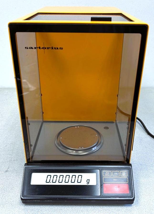 Used Sartorius R200D Delta-Range Analytical Balance (42g x 0.00001/205g x 0.00001g)