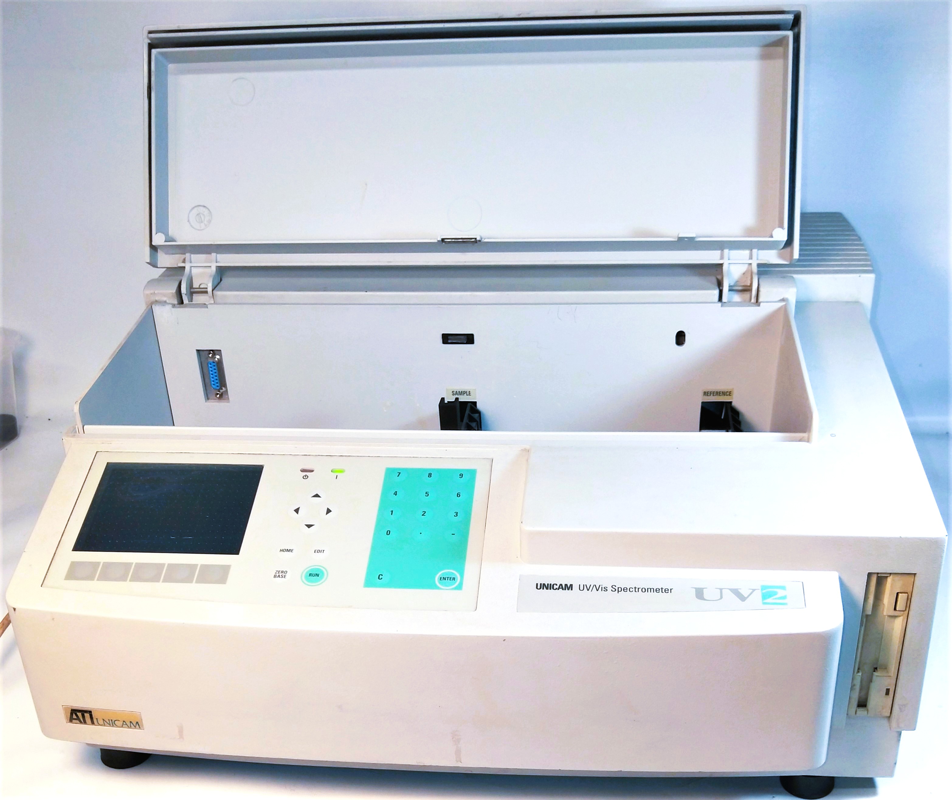 Used ATi Unicam UV2-100 UV-Visible Spectrophotometer (190 to 1100nm) - FOR PARTS