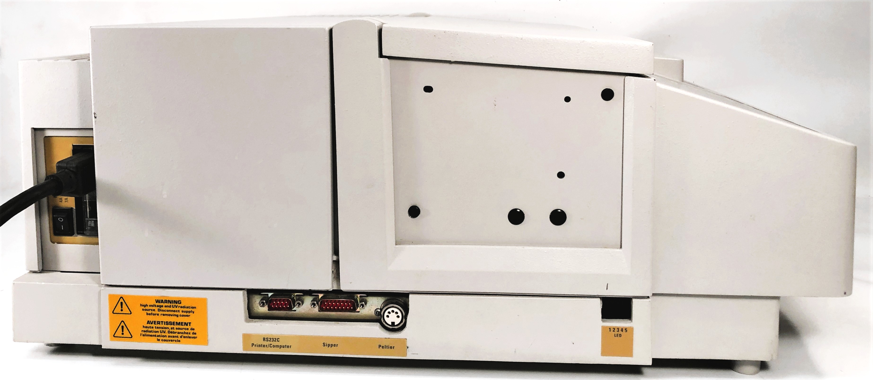 As is ATi Unicam UV4-200 UV-Visible Spectrophotometer (190 to 900nm) - FOR PARTS