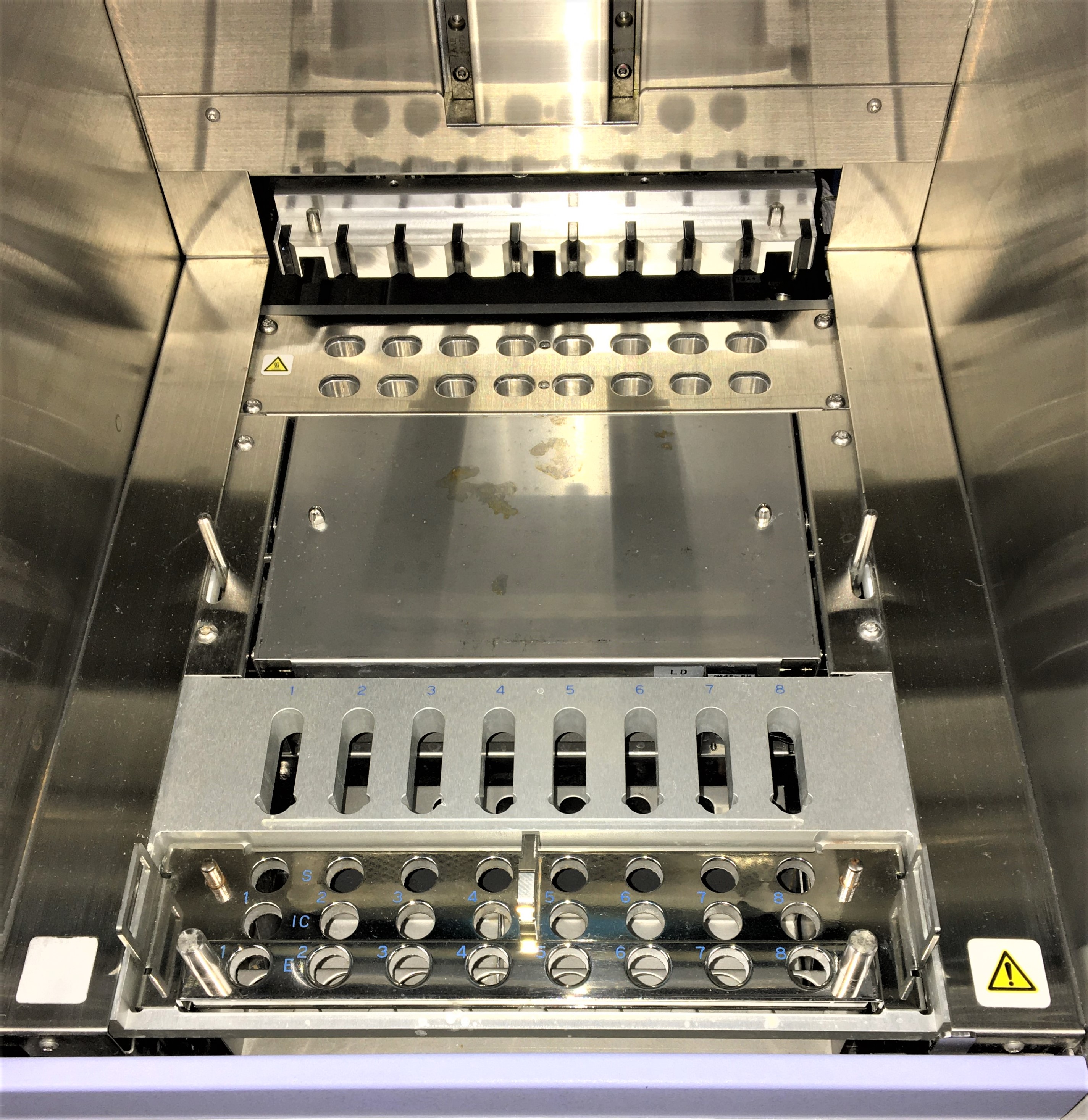 Used Roche MagNA Pure Compact Nucleic Acid Isolation System