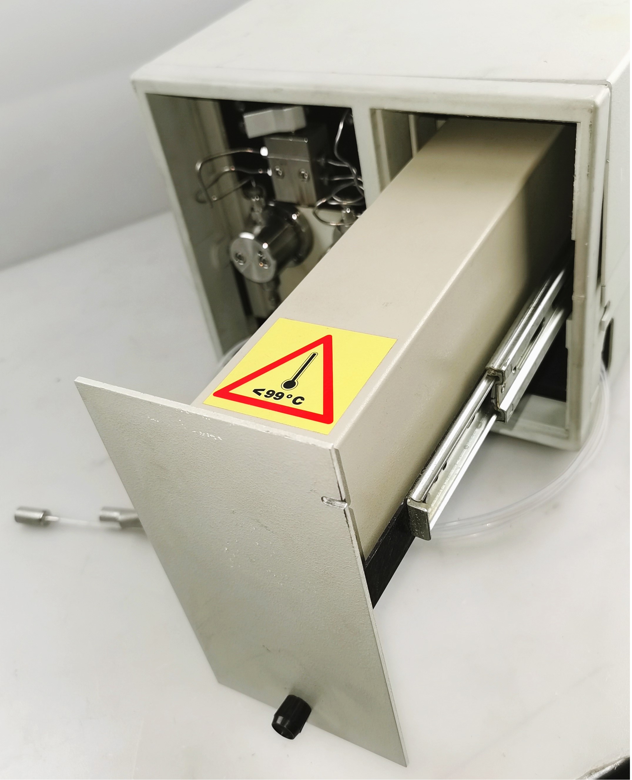 Used Waters UV-Visible HPLC System