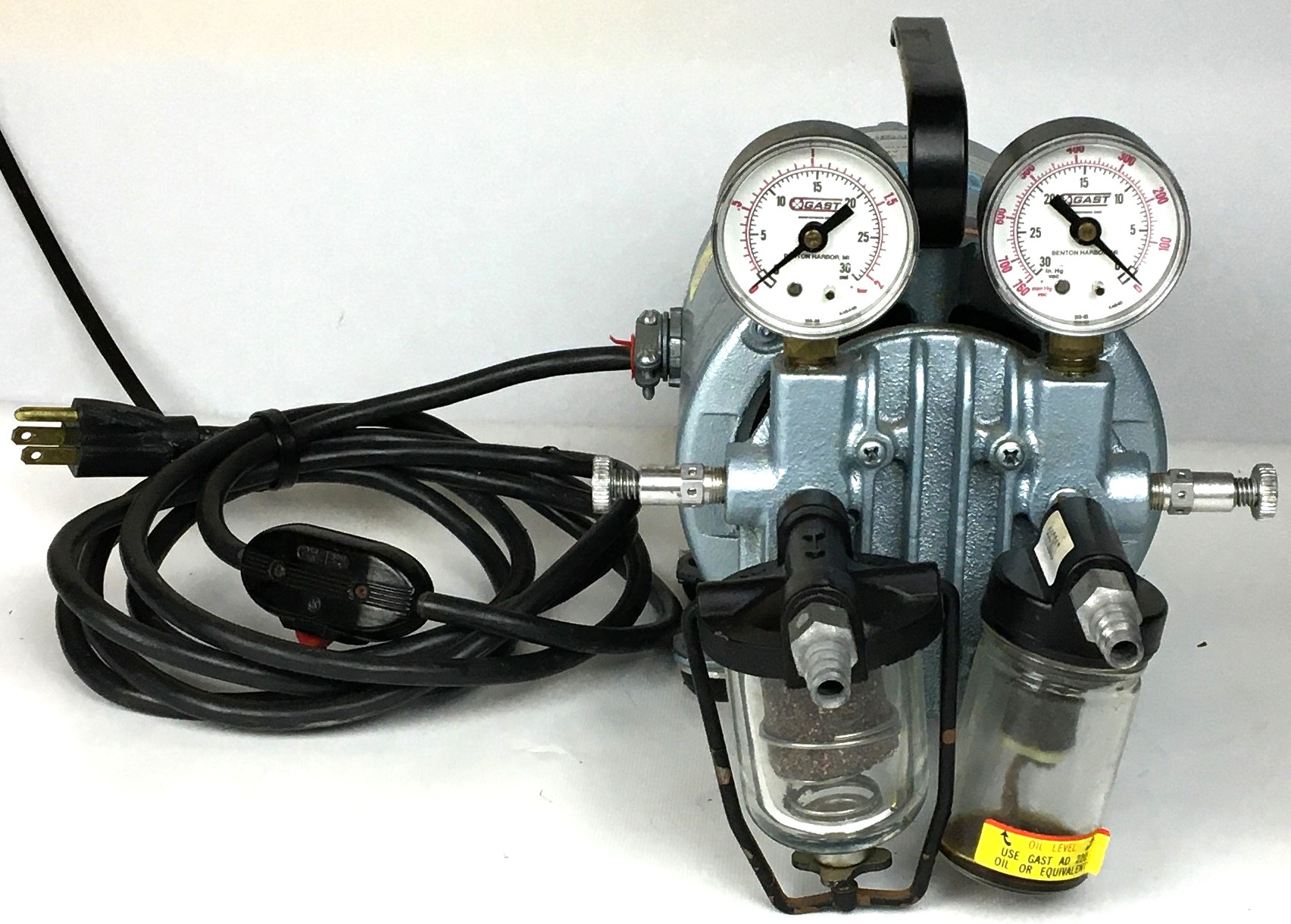 Used Gast 0211-V454-G817 Vacuum Pump (1.3cfm)