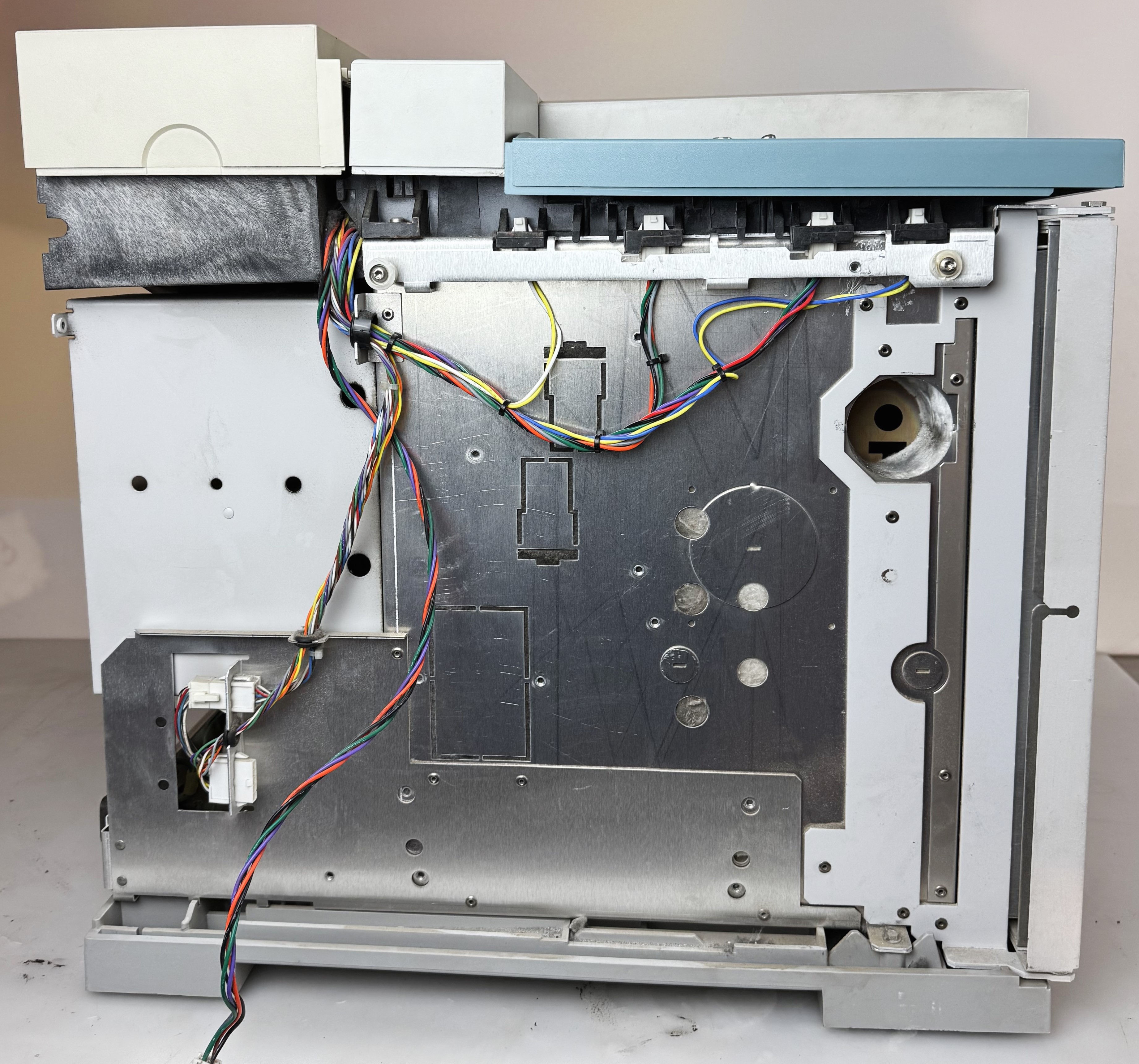 As is Agilent 6890A Plus (G1530A) Gas Chromatograph