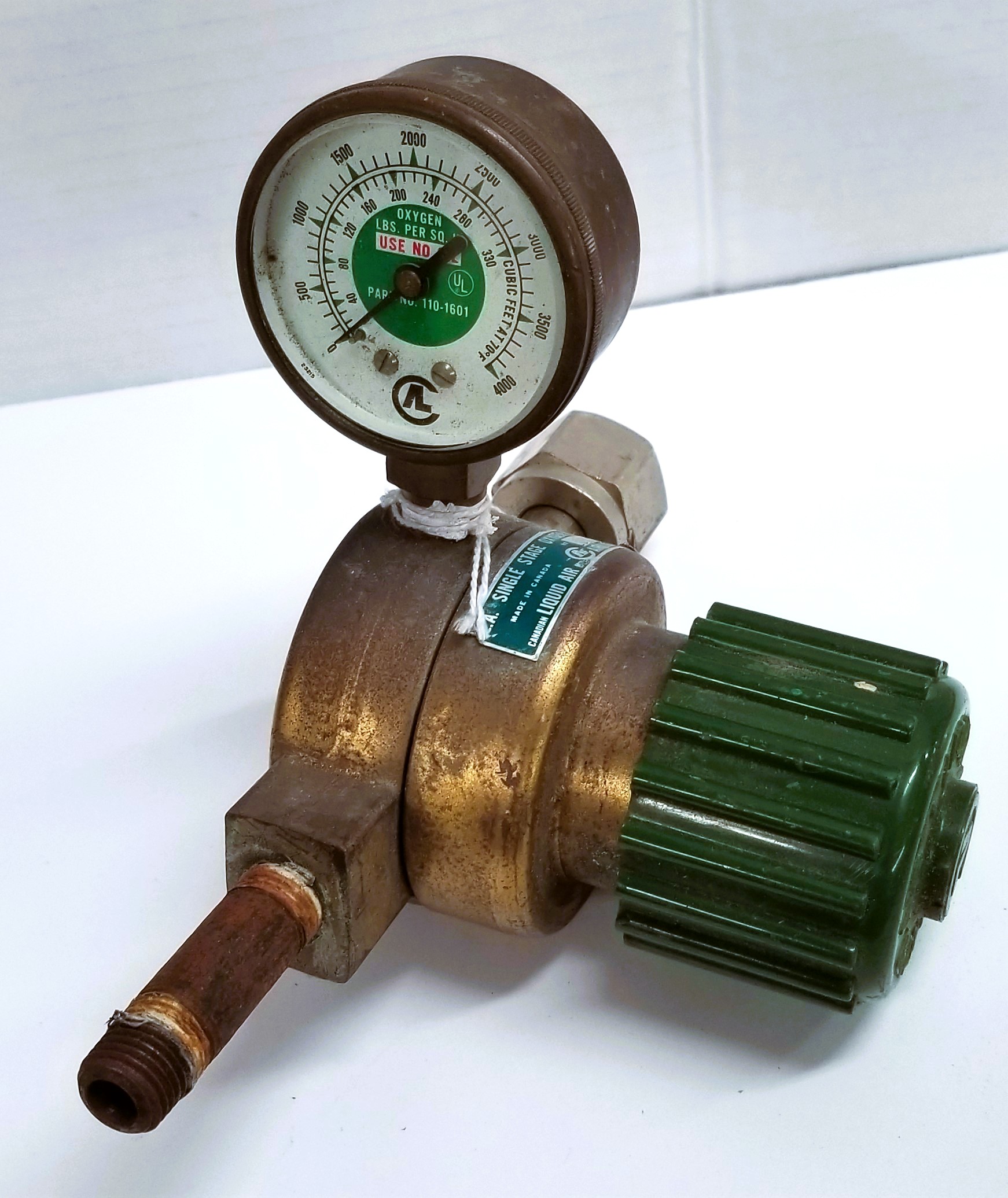 Used Liquid Air Single Stage Brass Oxygen Regulator (CGA 540)