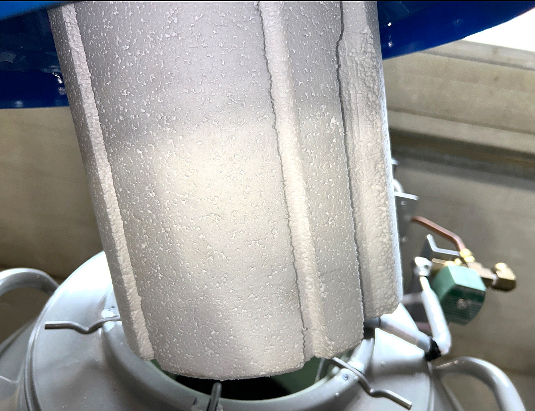 Used VWR CryoPro AFX-PS Autofill Liquid Nitrogen Tank (35L)