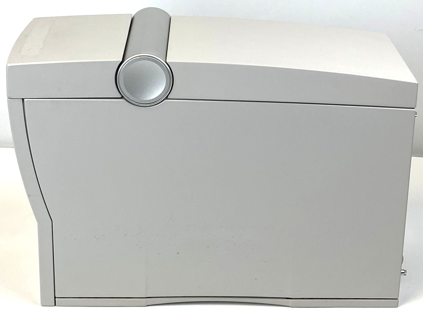 Used Agilent 2100 (G2938B) BioAnalyzer DNA Chip Reader