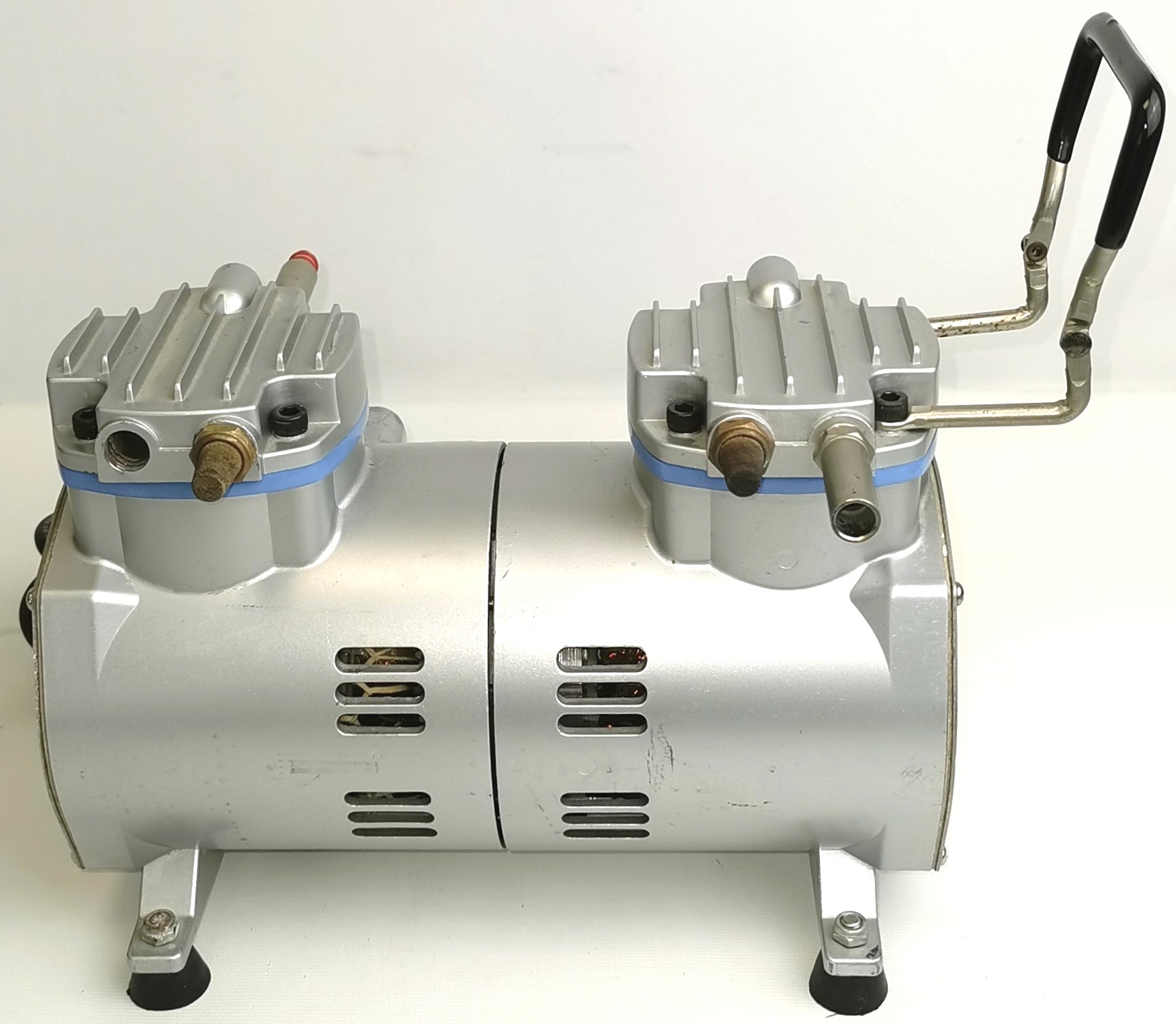 Used Rocker 600 Oil-Free Vacuum Pump (25.6"Hg)