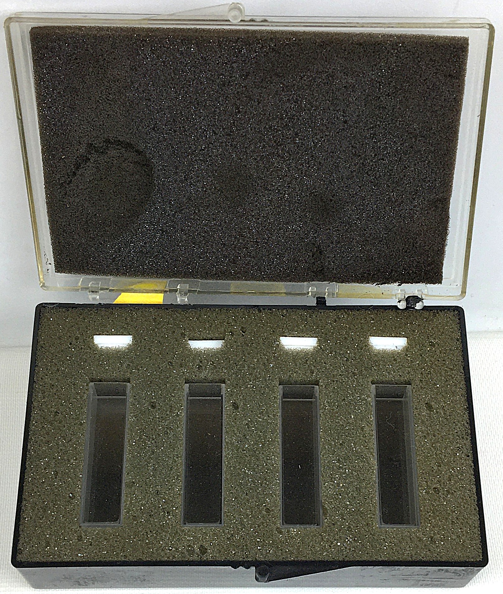 Used Thomas 8490-D57 Glass Cuvette with Stopper - 3.5mL (Set of 4)