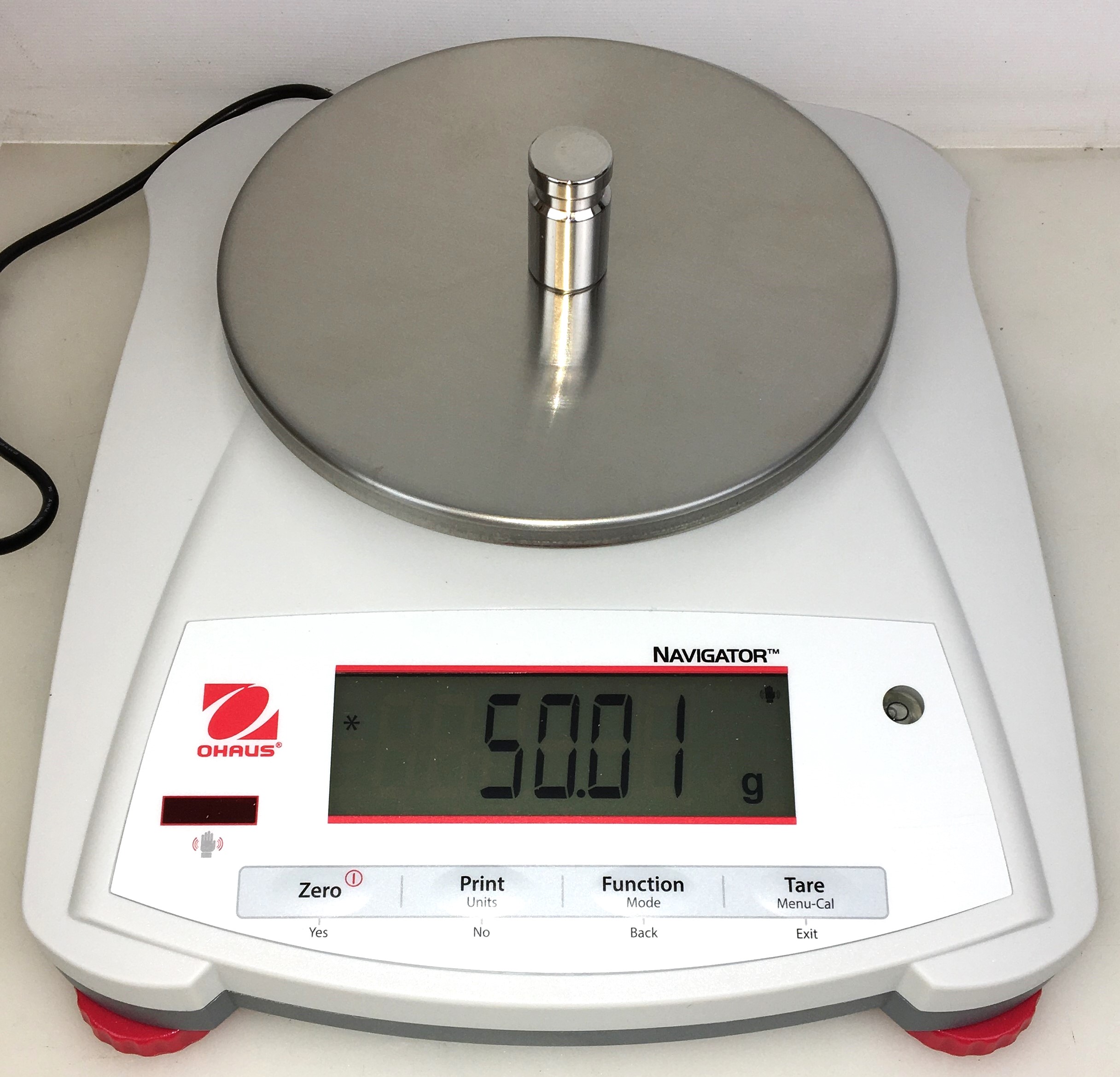 New Open Box Ohaus Navigator NV222 Portable Balance (220g x 0.01g)