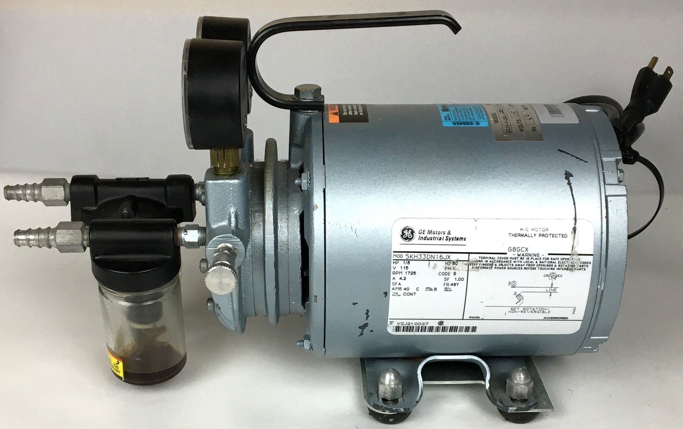 Used Gast 0211-V454-G817 Vacuum Pump (1.3cfm)