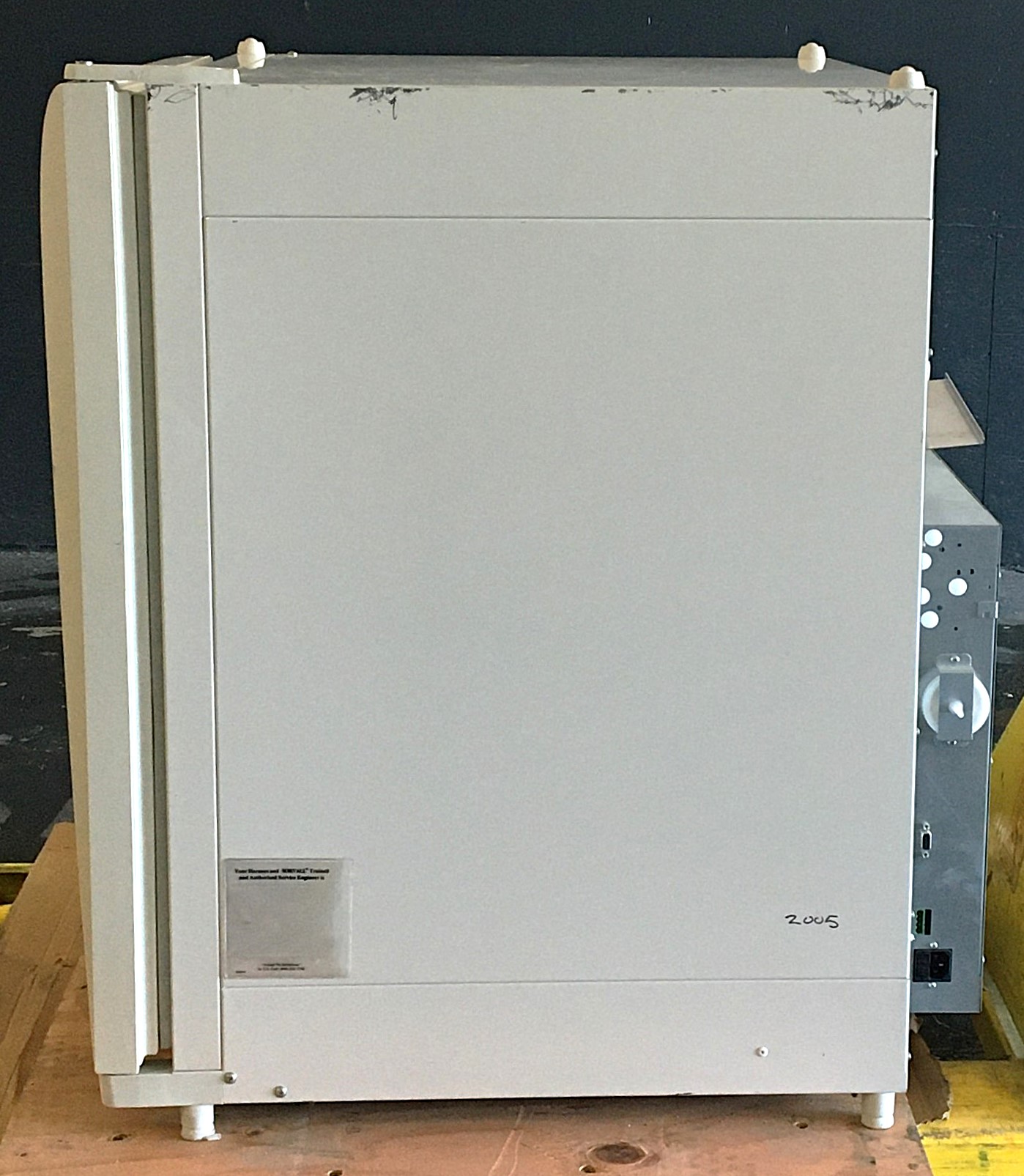 Used Heraeus HERAcell 150 CO2 Incubator (5.3 Cu-Ft)