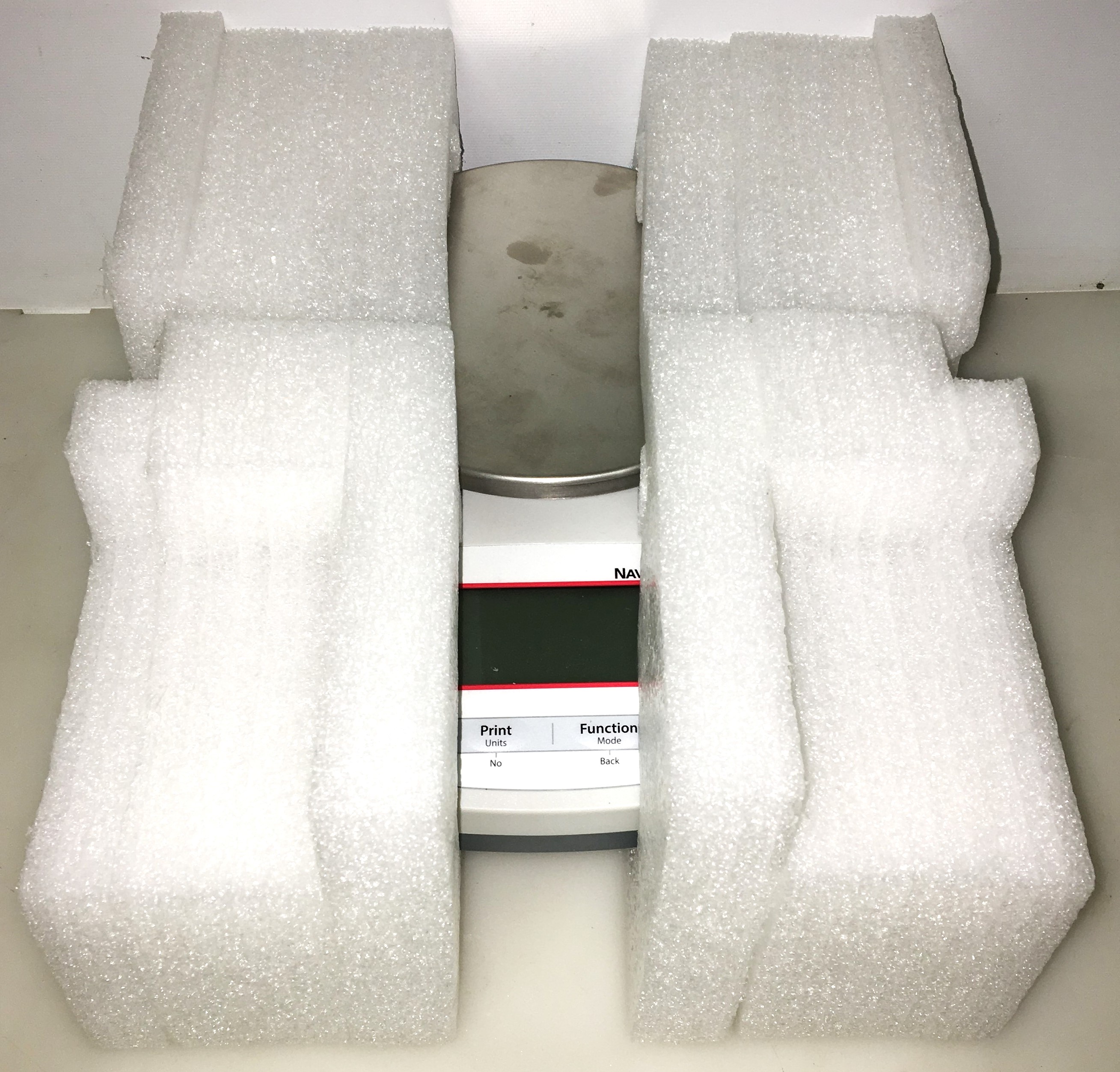 New Open Box Ohaus Navigator NV222 Portable Balance (220g x 0.01g) 