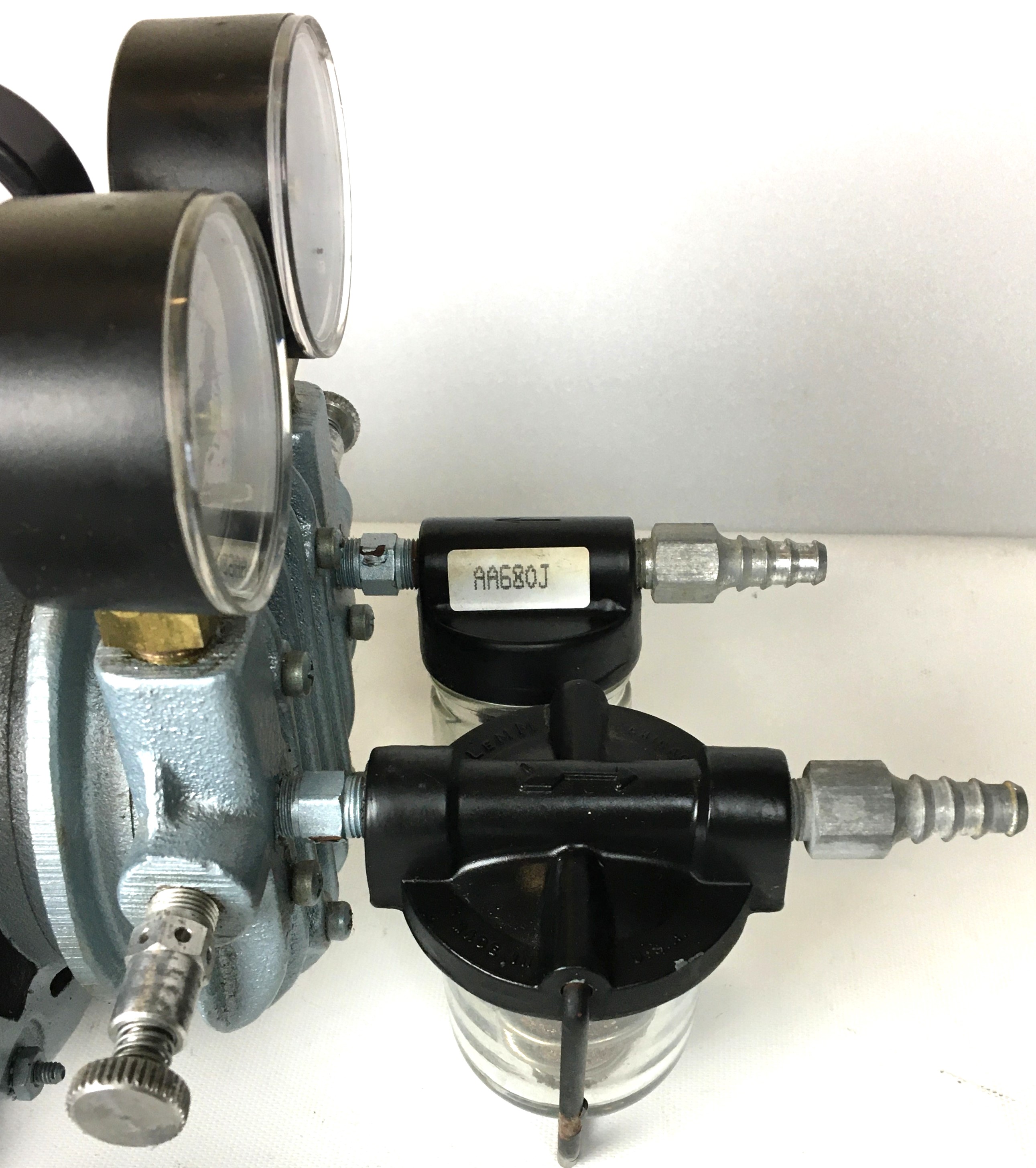 Used Gast 0211-V454-G817 Vacuum Pump (1.3cfm)