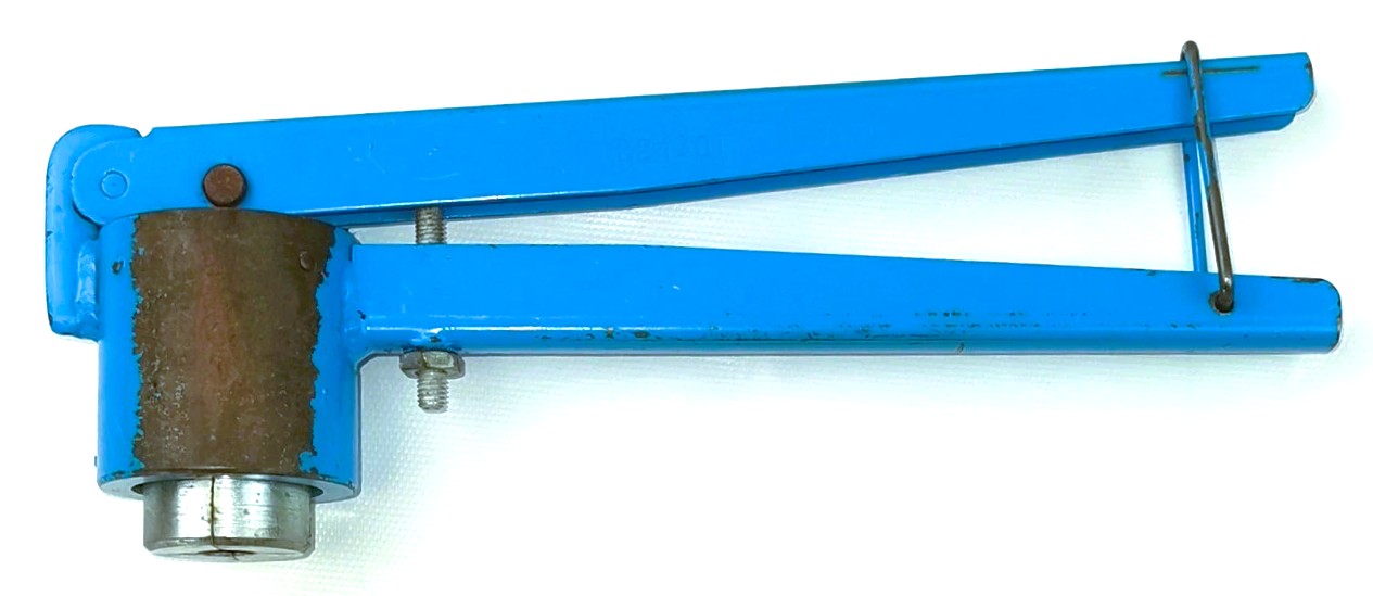Used Wheaton 224301 E-Z Crimper (11mm)
