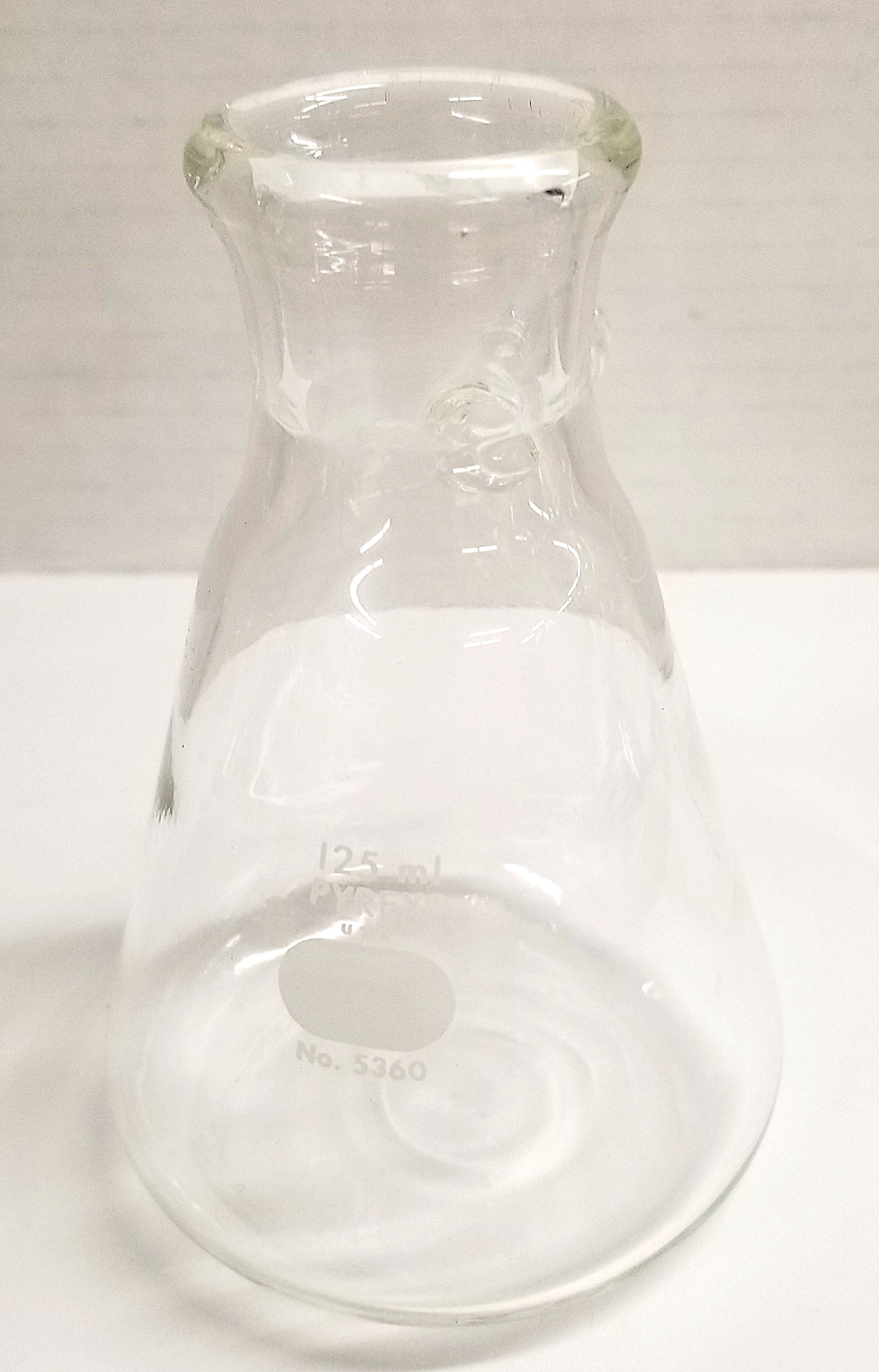 Used Corning PYREX 5360 (or Equivalent) 125mL Filtration Flask with Sidearm Tubulation