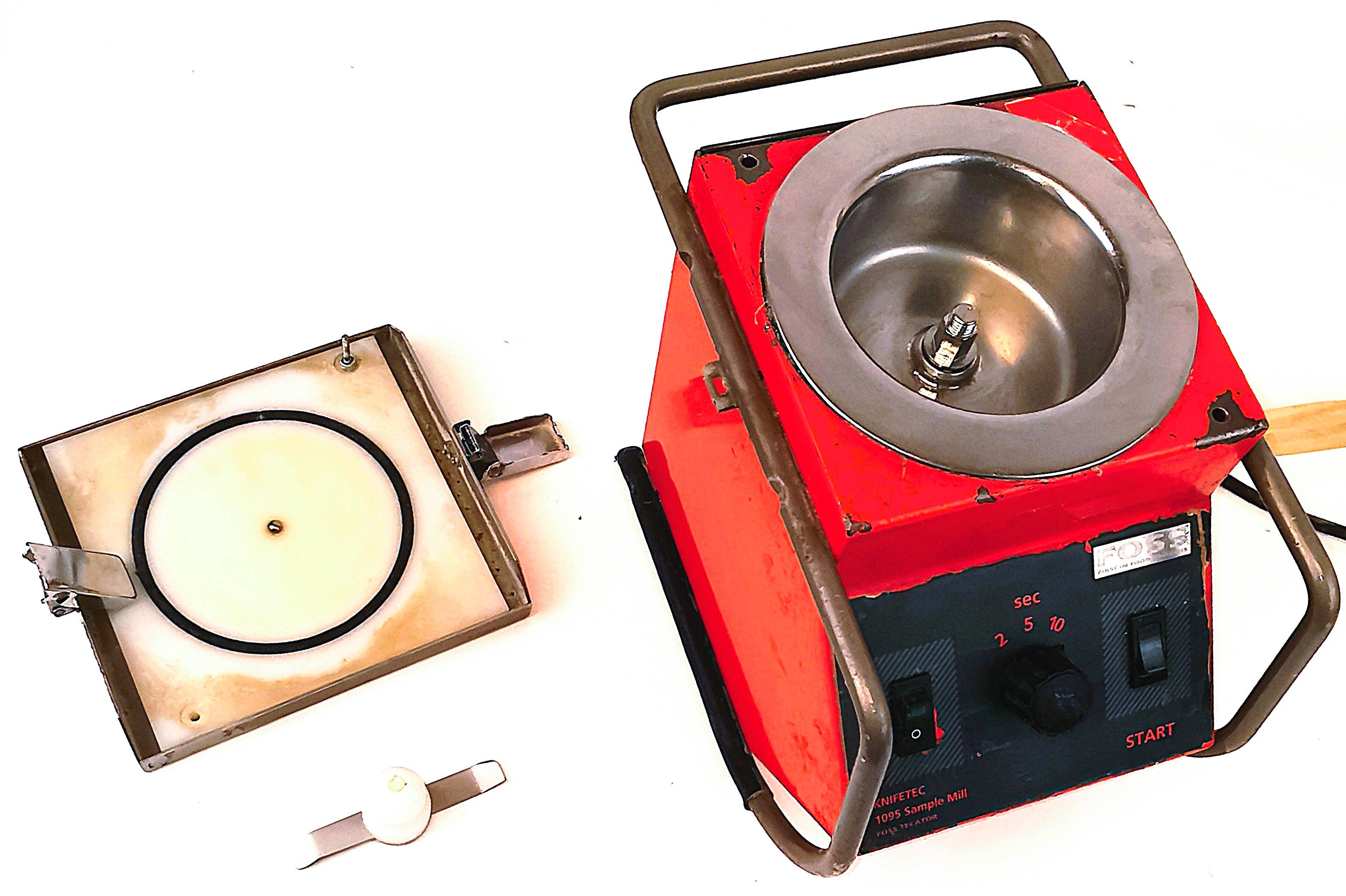 Used Foss Tecator Knifetec 1095 Sample Mill with Autotransformer