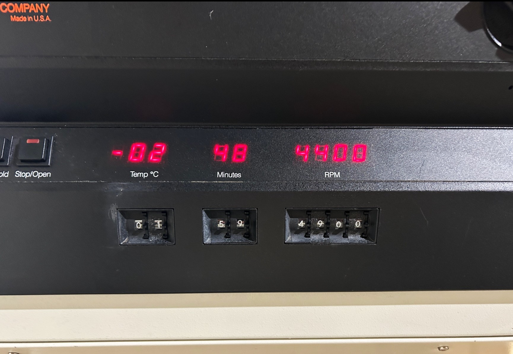 Used IEC Centra-8R Refrigerated Centrifuge with 218 Rotor and Accessories