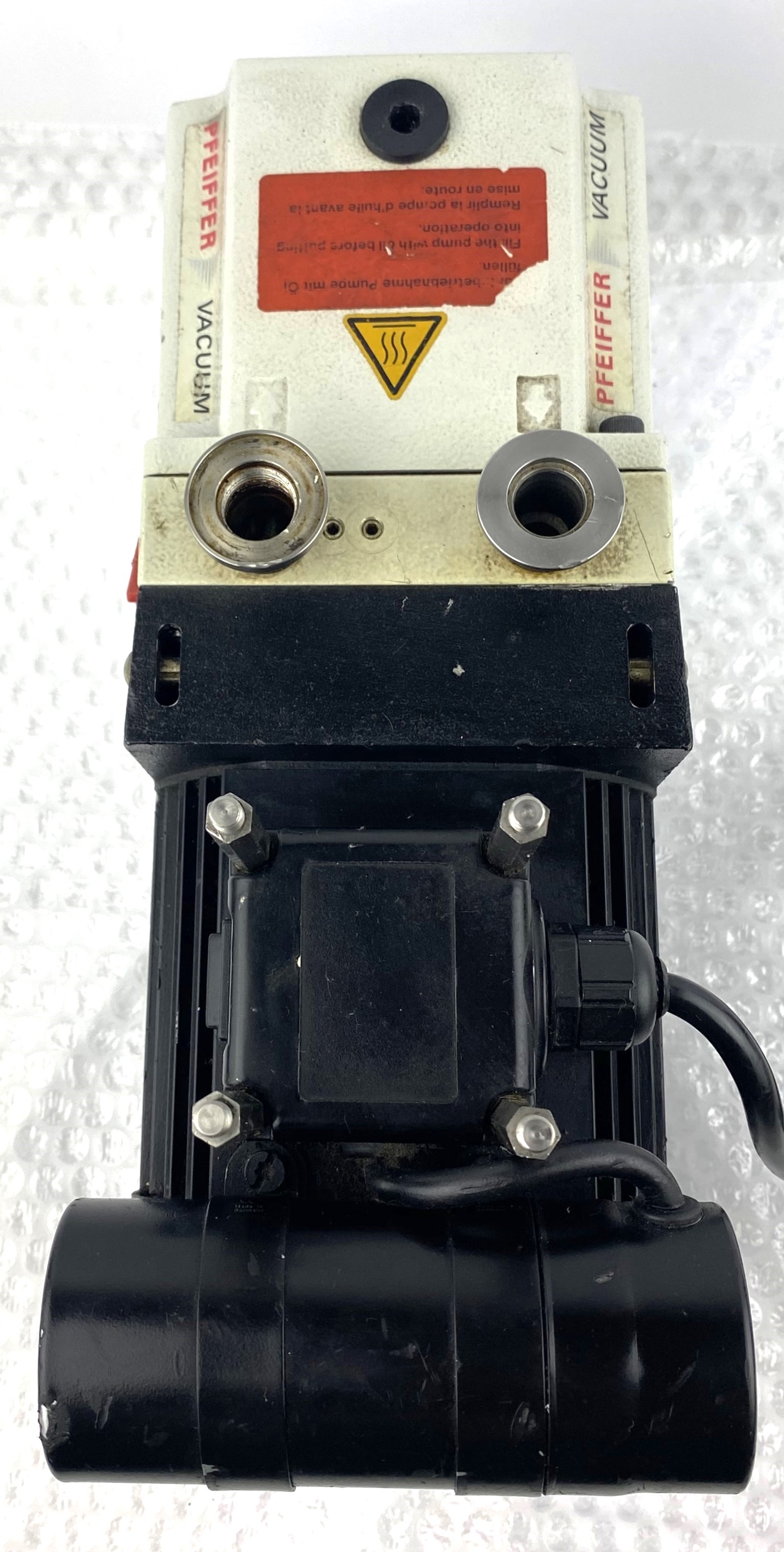 Used Pfeiffer DUO 2.5 (G3170-80025) Rotary Vacuum Pump (2.5cfm)