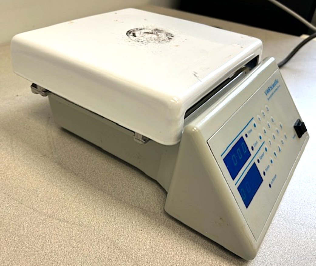 Used VWR 400HPS Stirring Hot Plate (8" x 8" Plate)