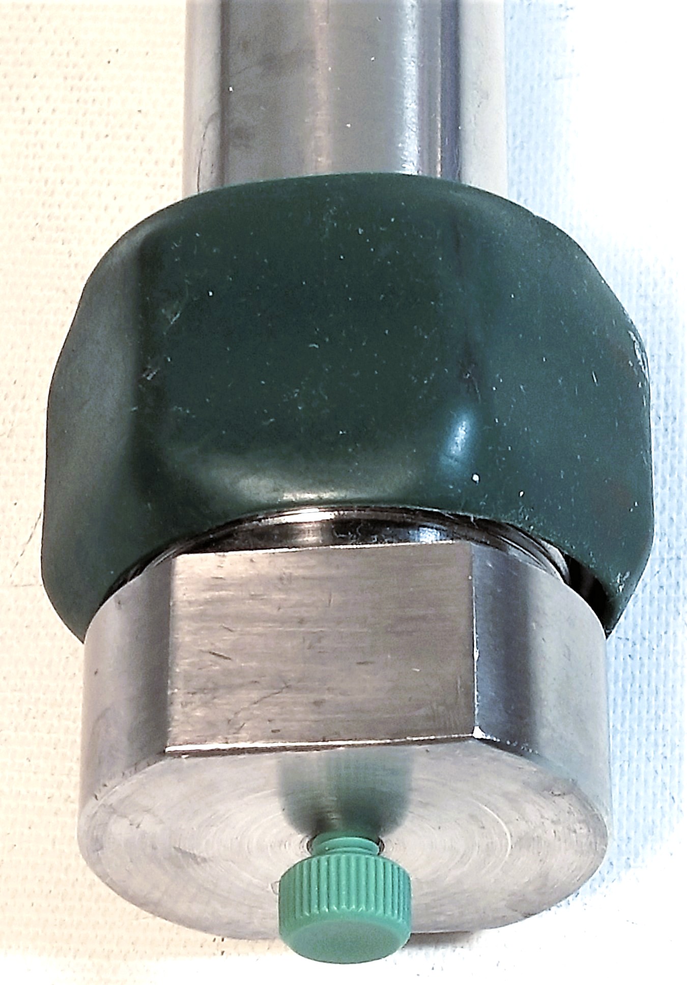 Used Vydac 218TP1022 C18 Preparative LC Column (25 cm × 22 mm x 10µm)