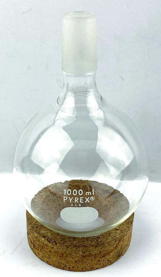 Used Corning PYREX (or Equivalent) 1000mL Round-Bottom Evaporating Flask with 24/40 Male Neck