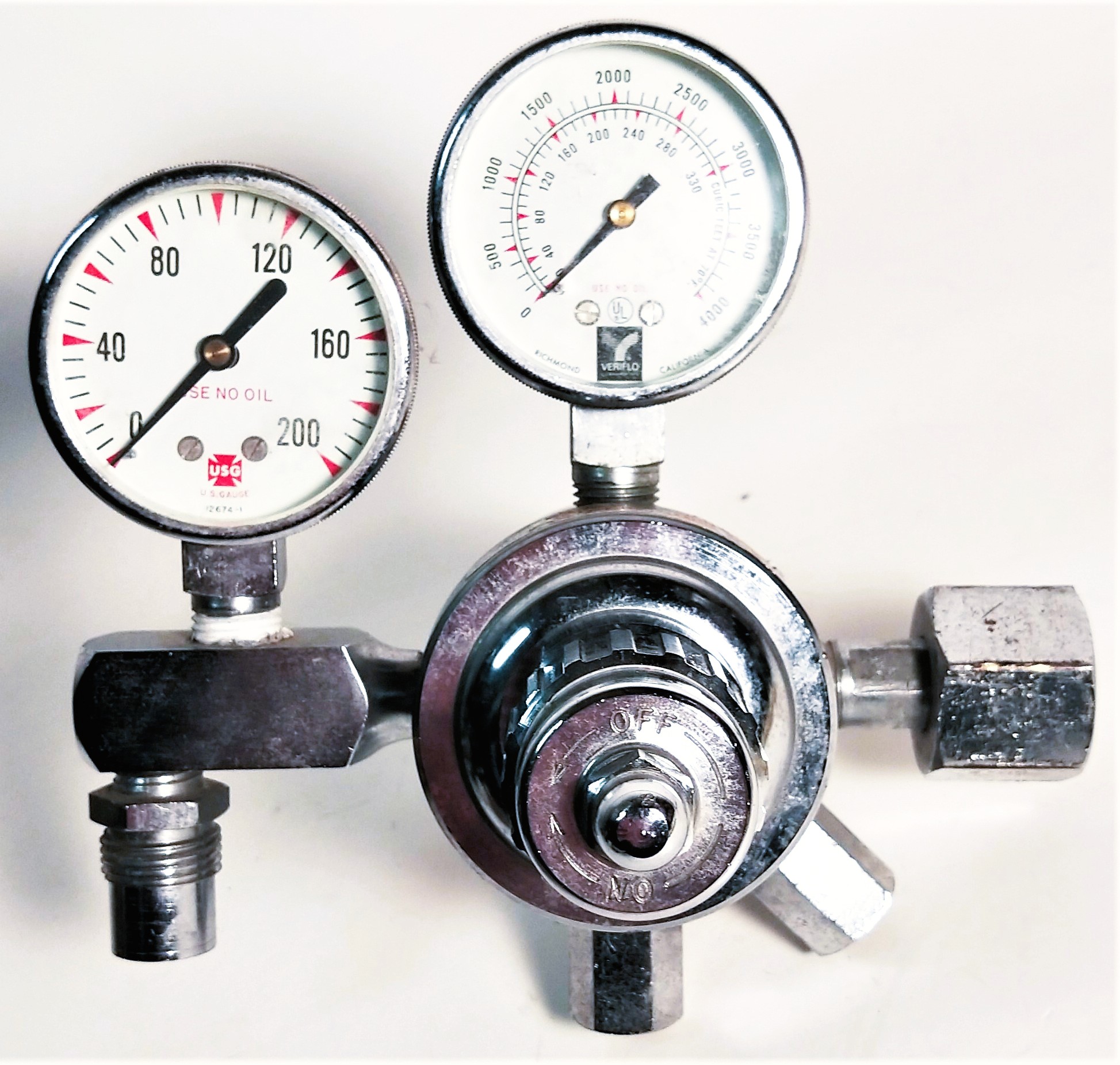 Used Veriflo Dual Stage Pressure Regulator (CGA 540)